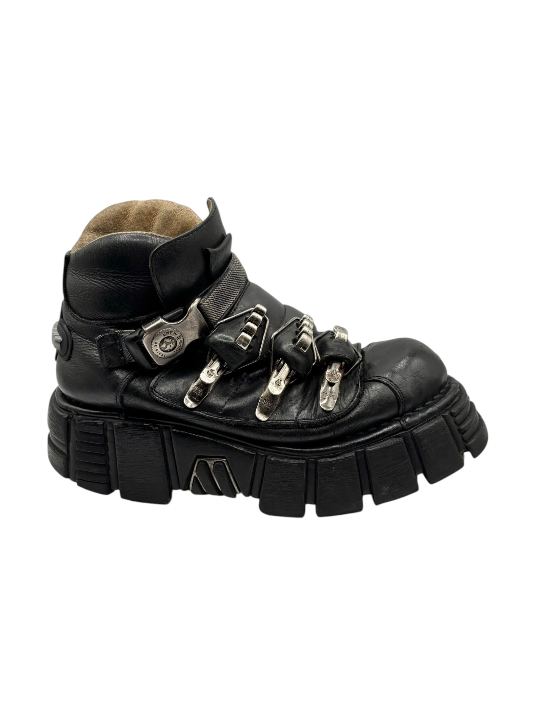 Vintage New Rock triple clasp platform boots size 40
