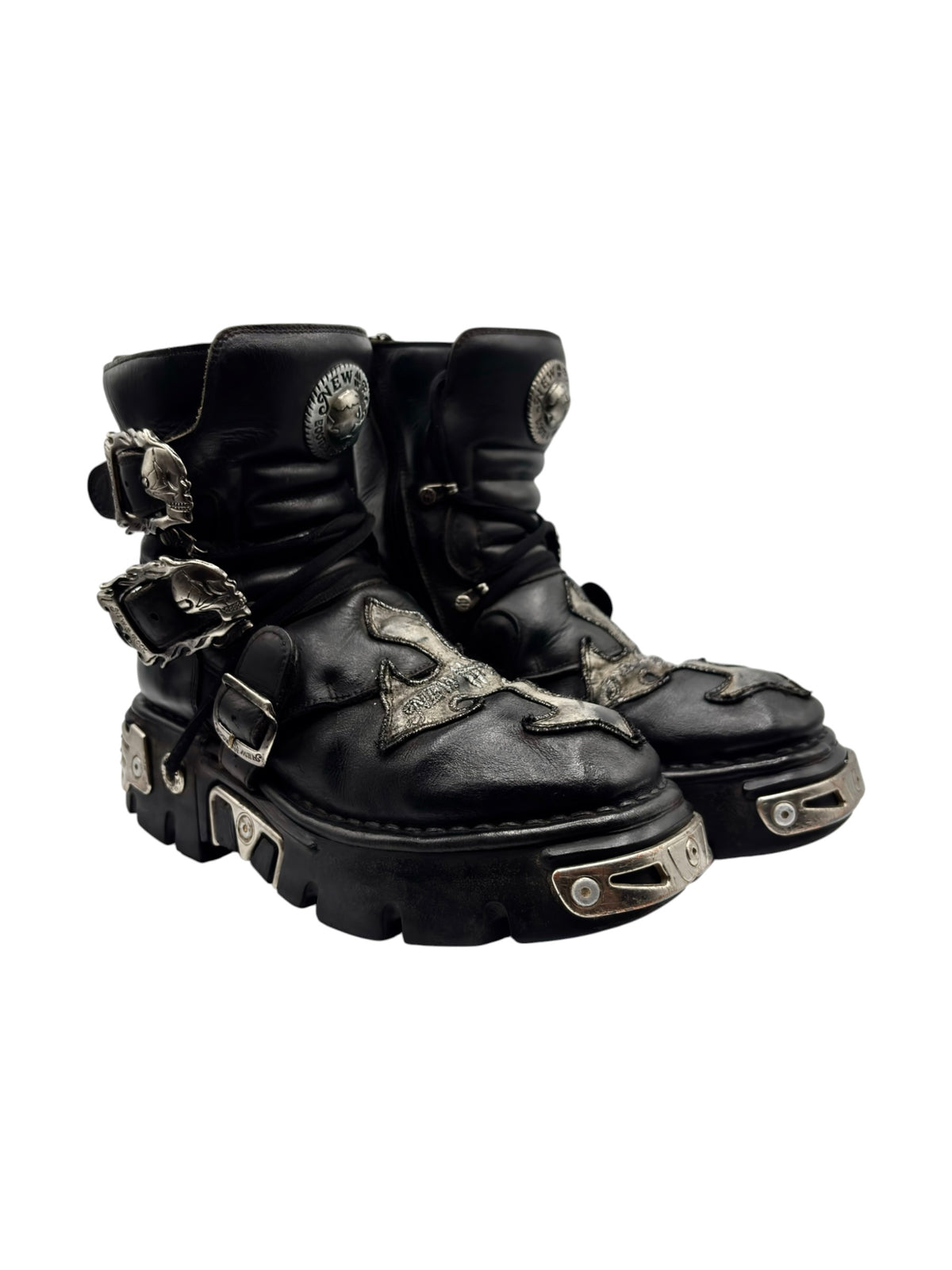 Vintage New Rock cross-reactor boots, black leather, side buckles, studded straps, platform sole