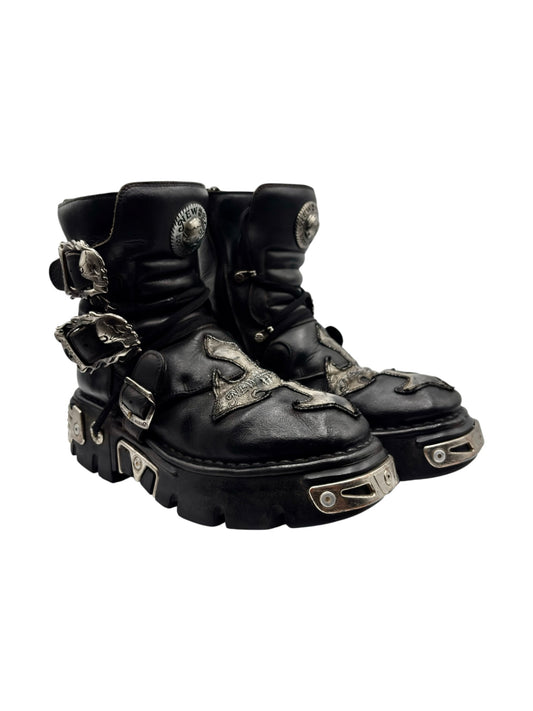 Vintage New Rock cross-reactor boots, black leather, side buckles, studded straps, platform sole