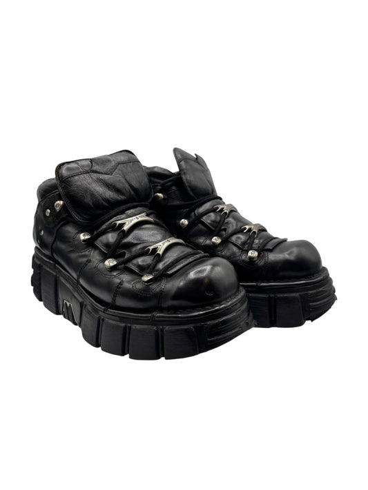 New Rock platform boots, top view of both shoes with laces and tread