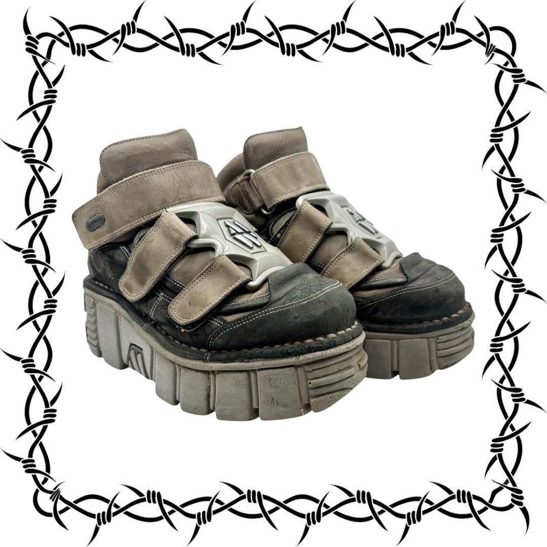 New Rock M-285 khaki platform boots size 39
