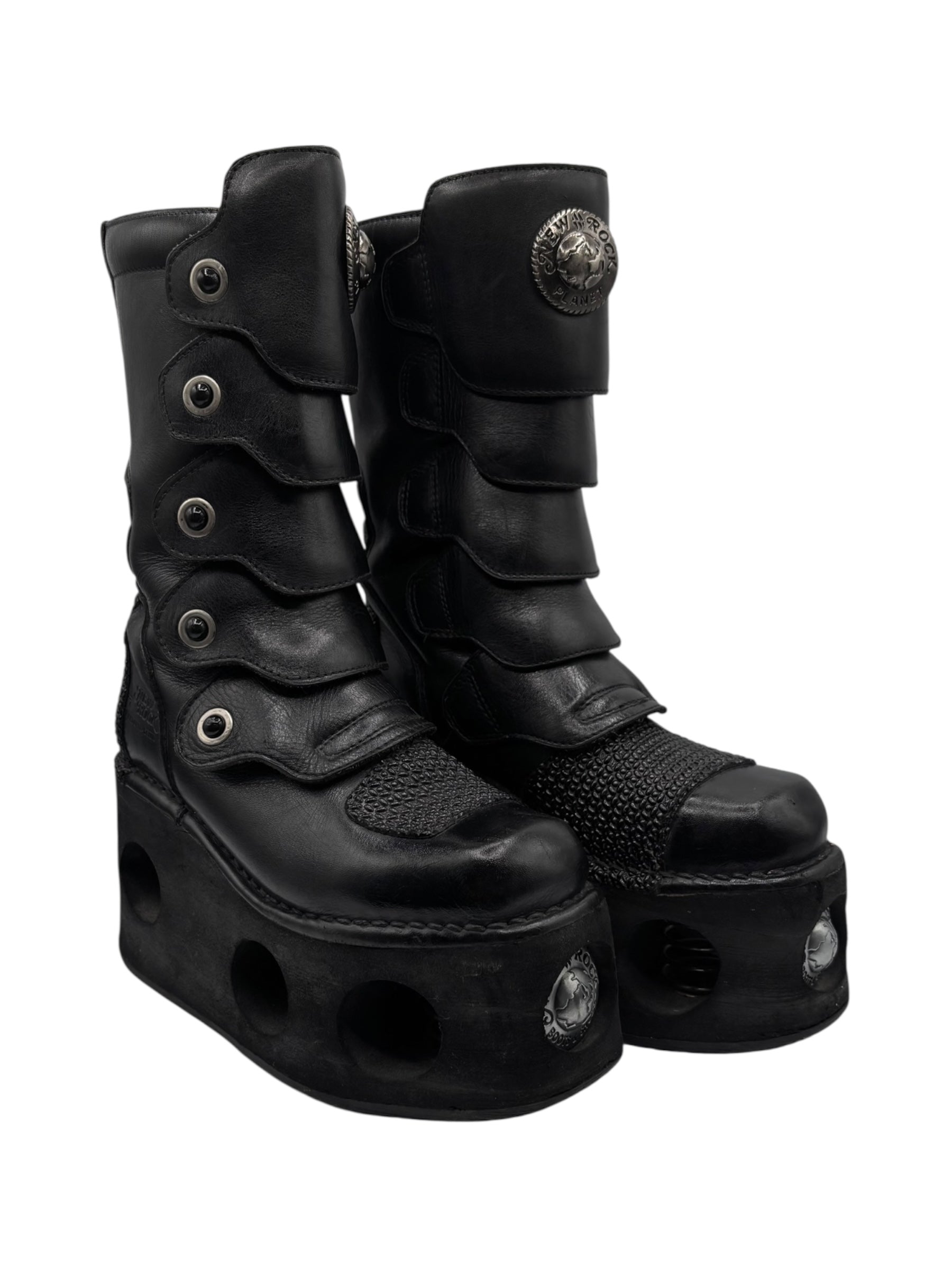 Vintage 90s New Rock armoured neptuno platform boots size 39
