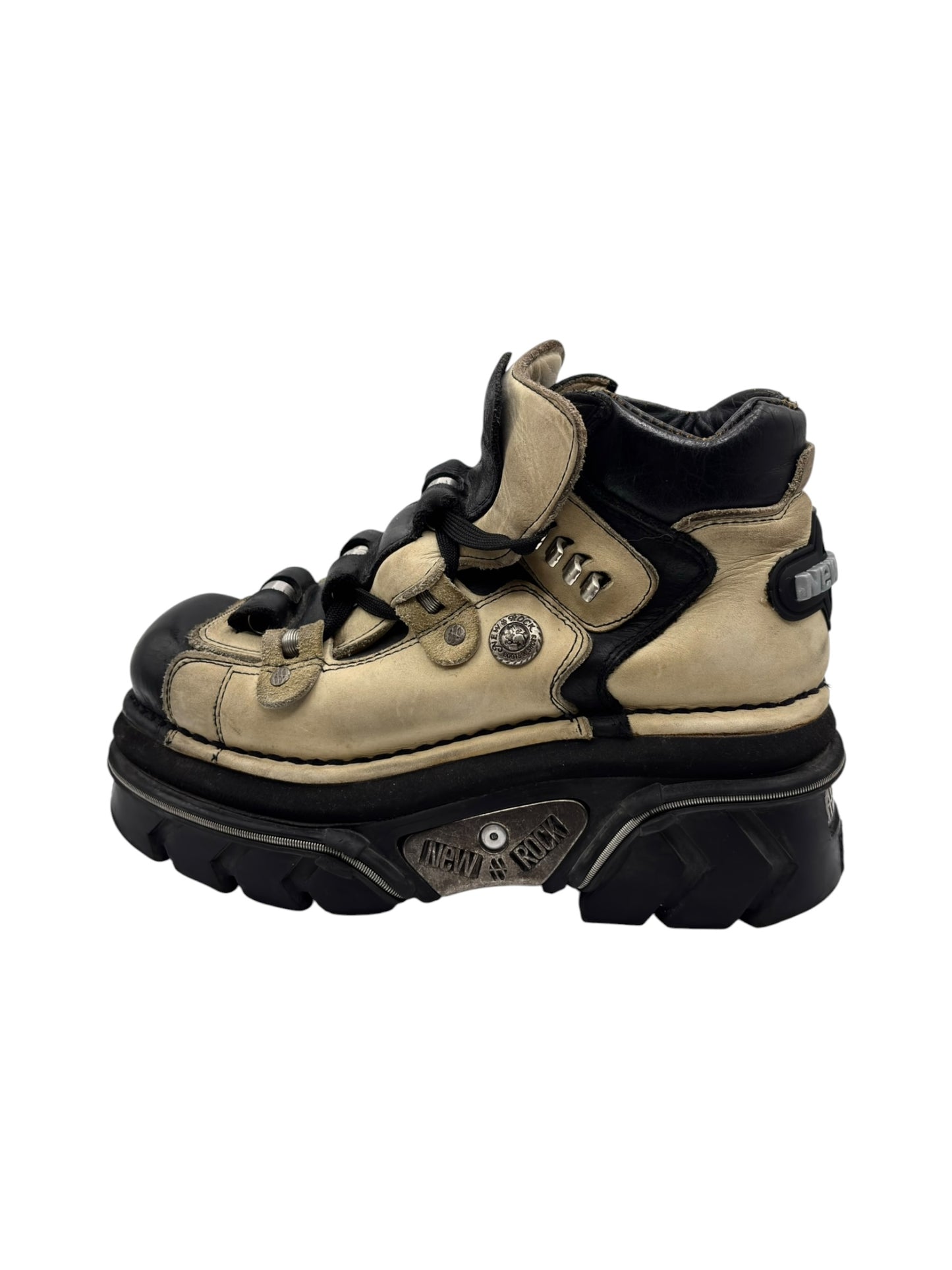 Vintage New Rock beige platform boots