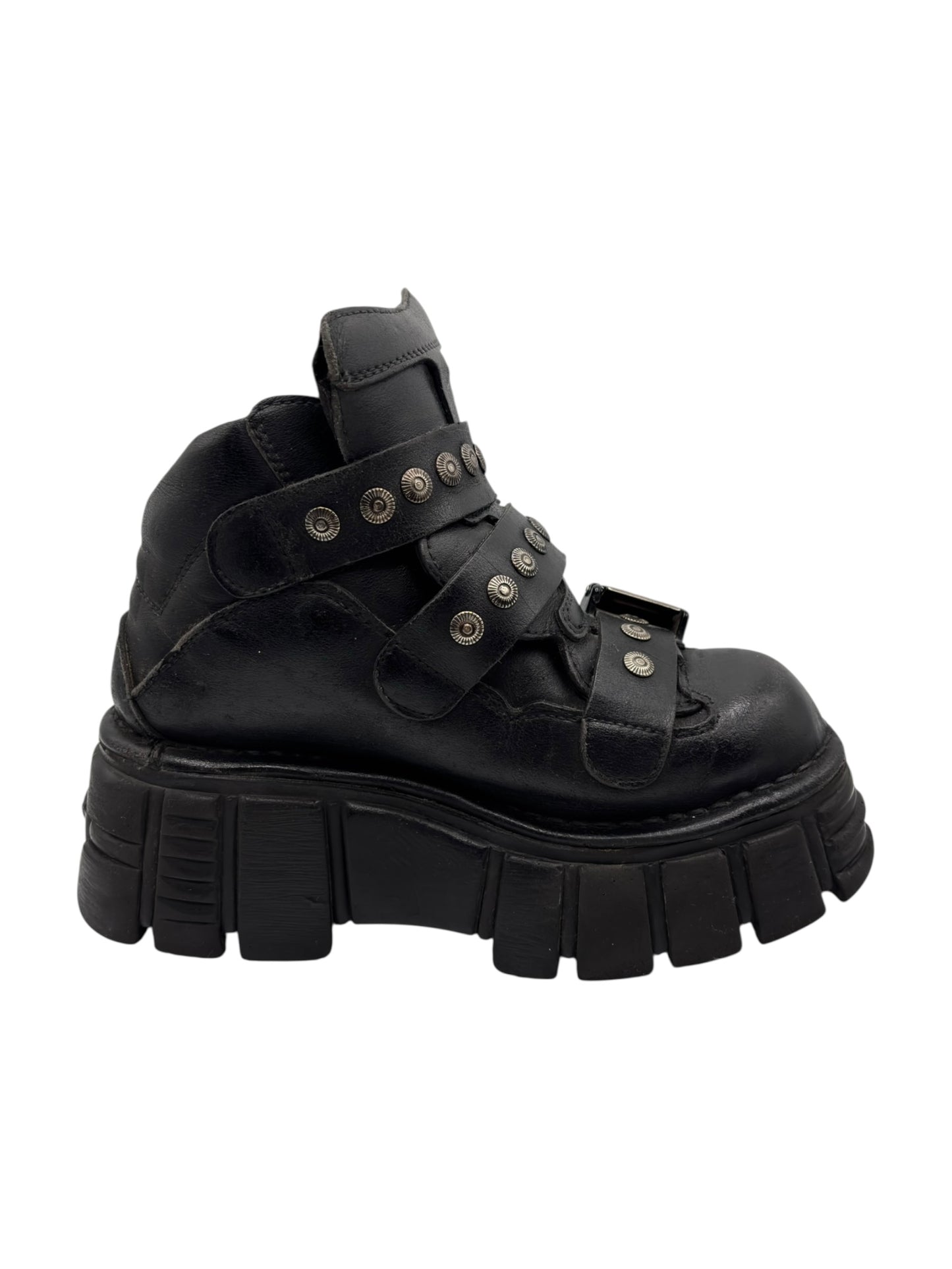 Vintage New Rock studded platform boots size 36