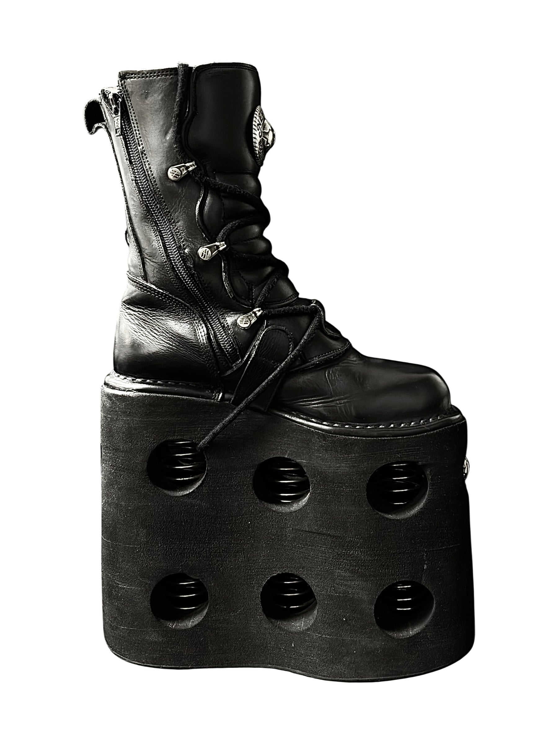 Super rare vintage New Rock double neptuno platform boots size 37