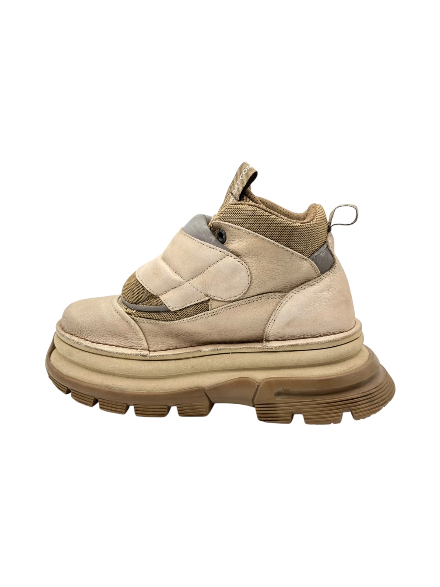 Vintage ART beige leather ankle boots