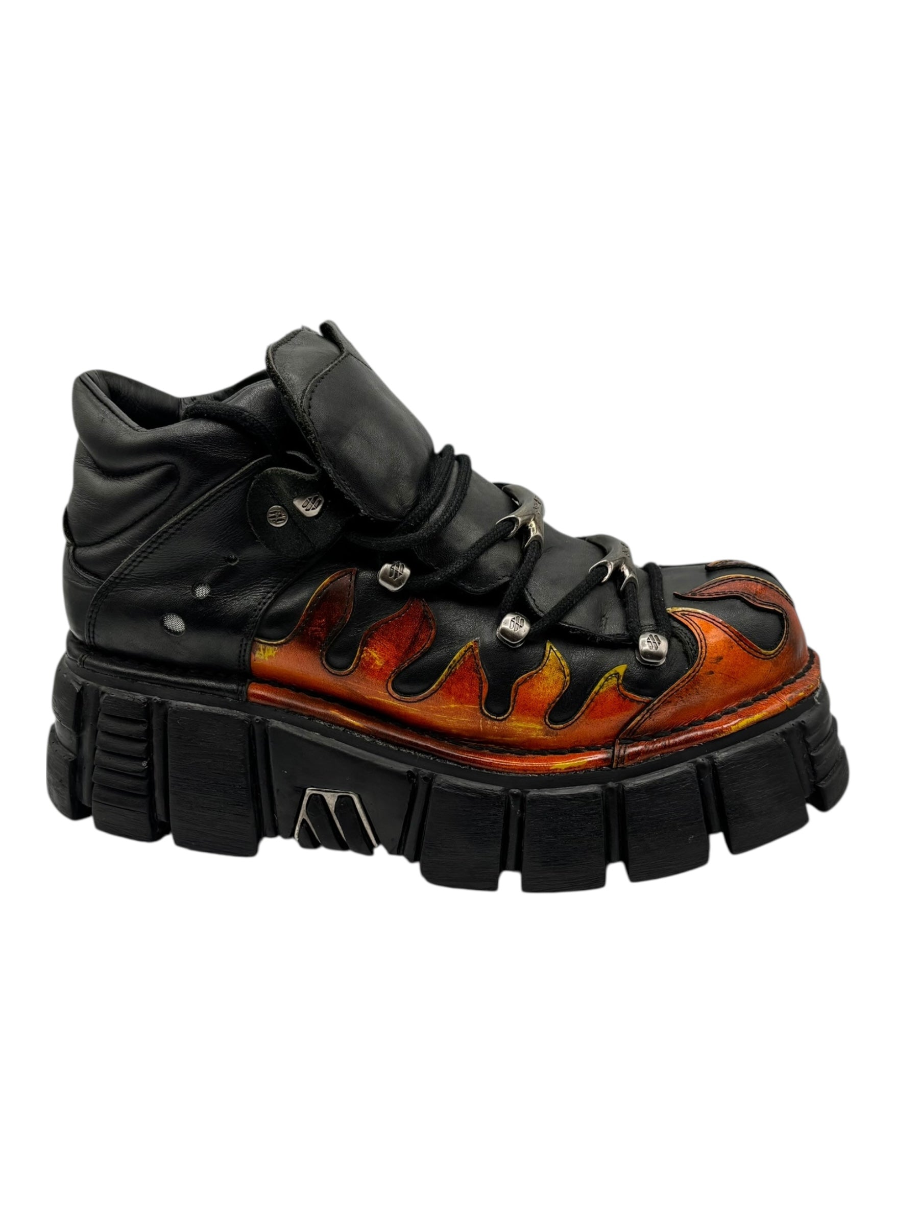 New Rock M106 flame platform boots&nbsp; size 45