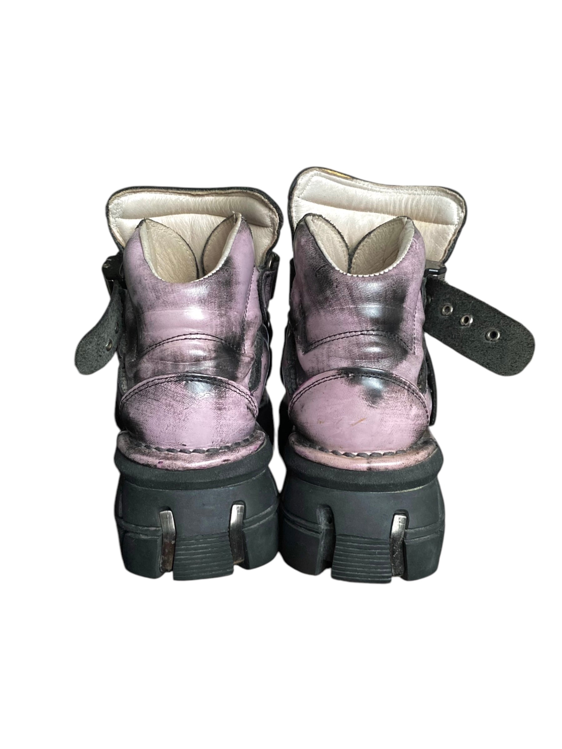 Vintage New Rock pink platform boots size 39