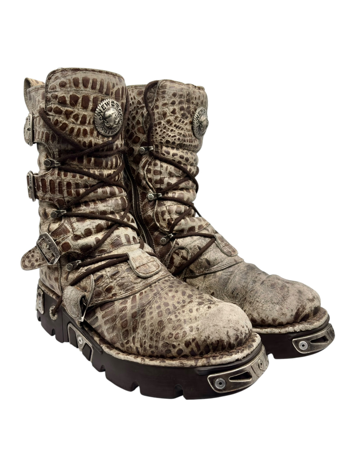 New Rock vintage desert camo leather boots, lace-up with buckles and rugged tread sole