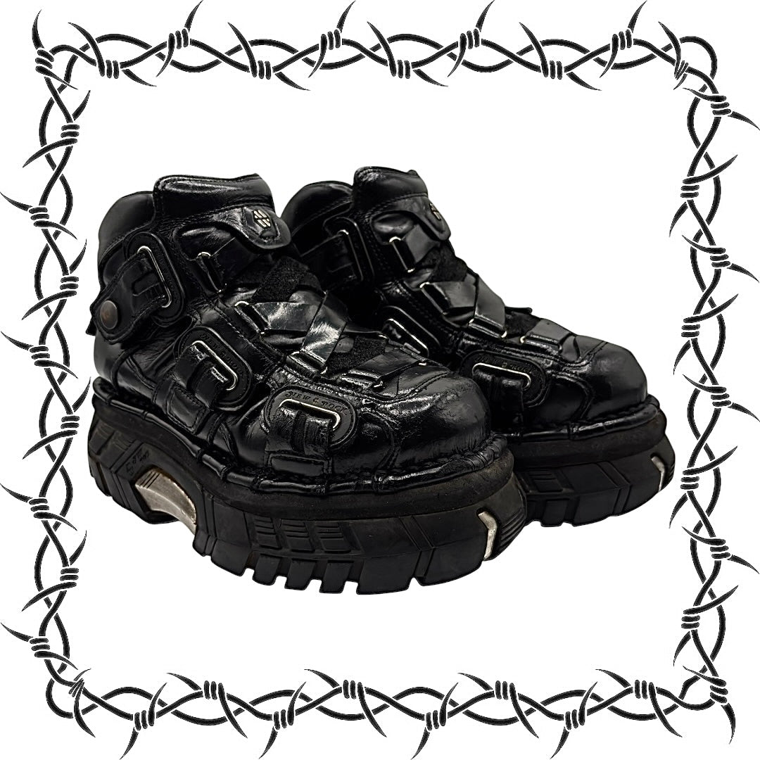 Vintage New Rock black trailer leather platform boots