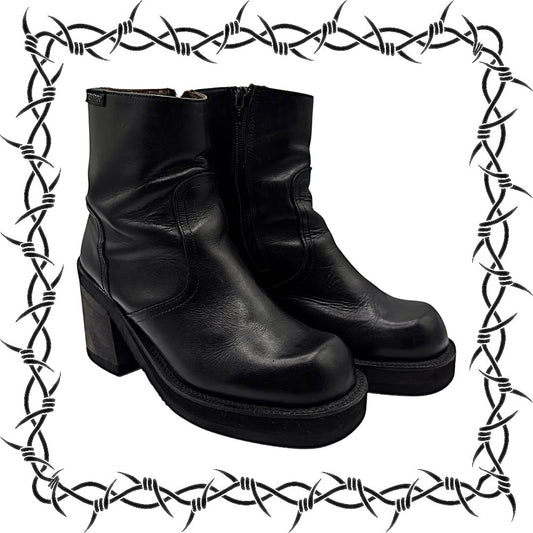 Vintage Destroy black block platform leather boots