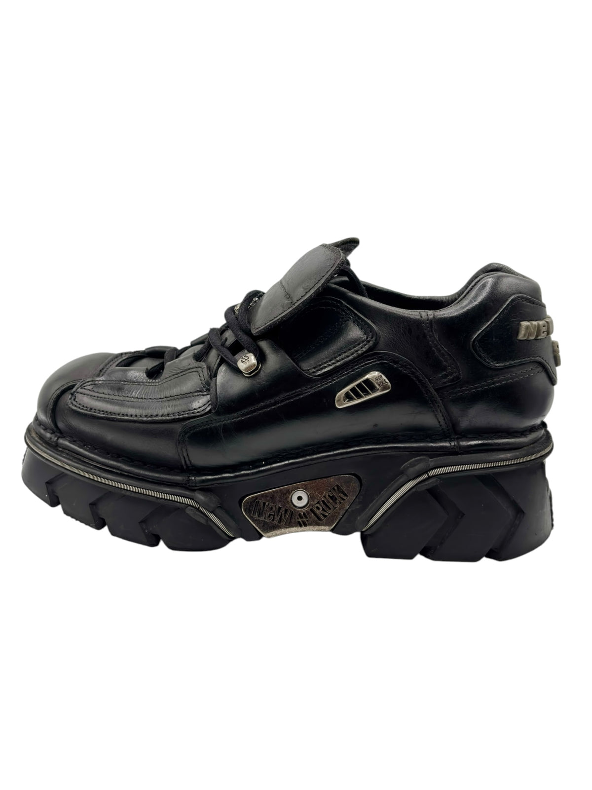 New Rock vintage black leather platform boots with lace-up front and strap details