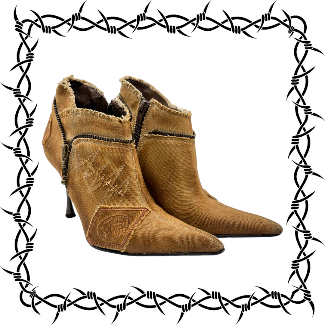 Vintage ankle boots with high heels, tan suede-look uppers and side zipper