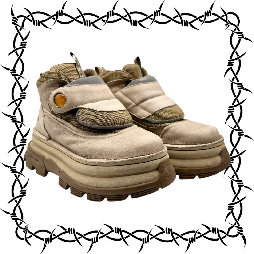 Vintage ART beige leather ankle boots