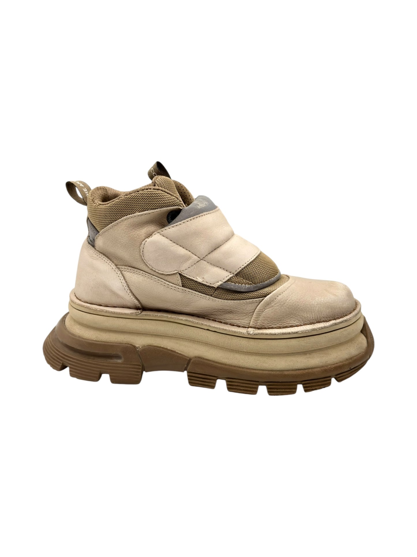 Vintage ART beige leather ankle boots
