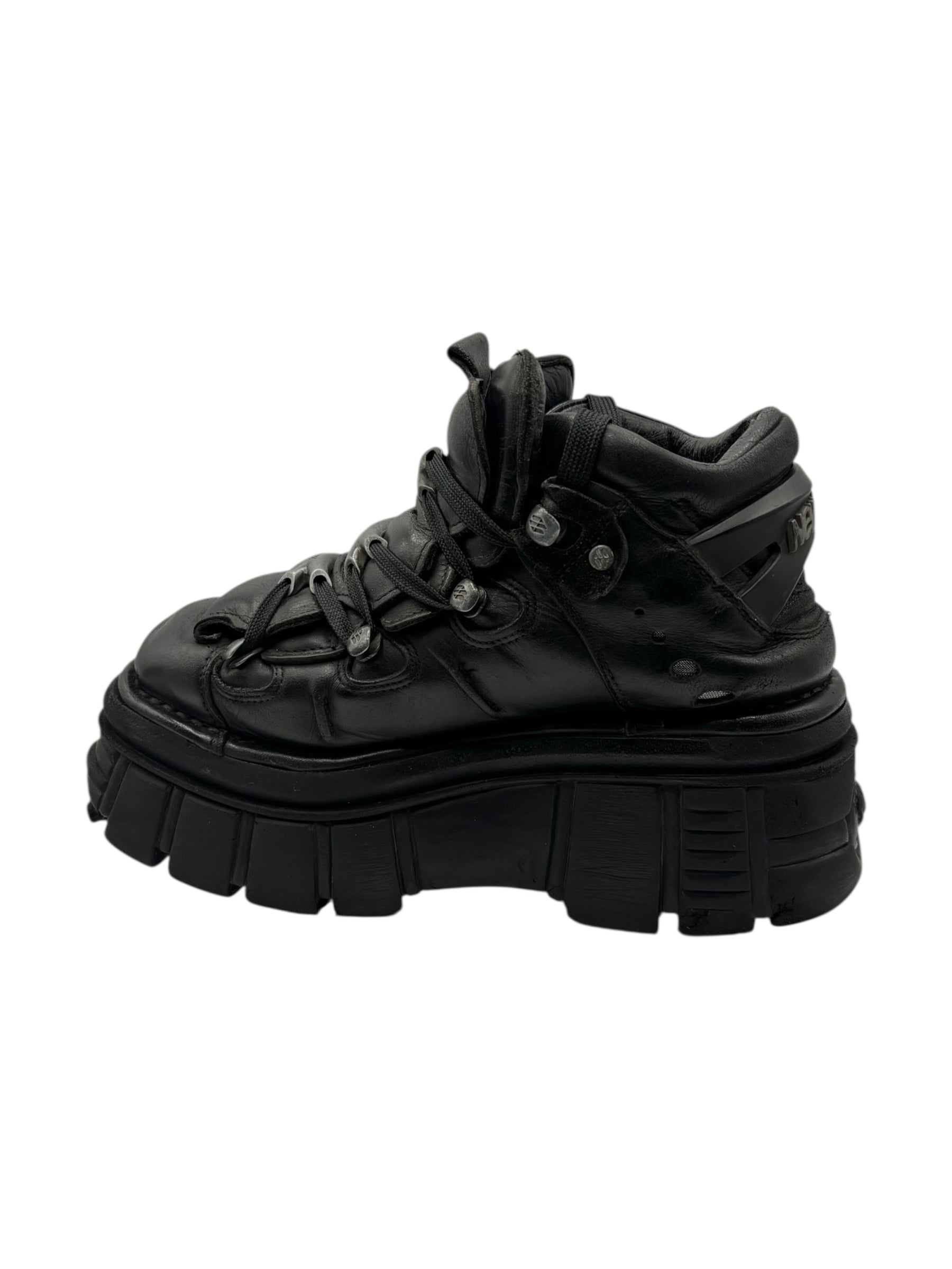 New Rock M106 platform boots size 39