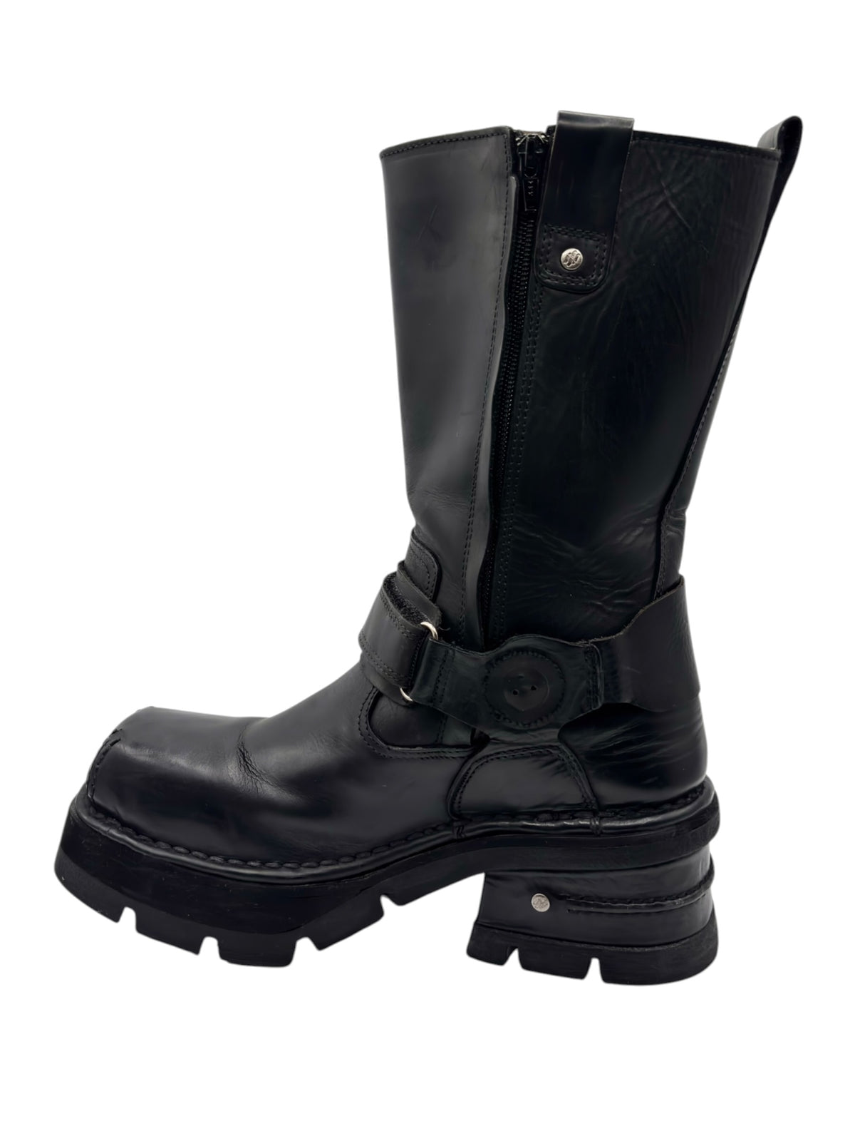 New Rock vintage black leather biker boots, zip front, buckle strap, thick lug sole.