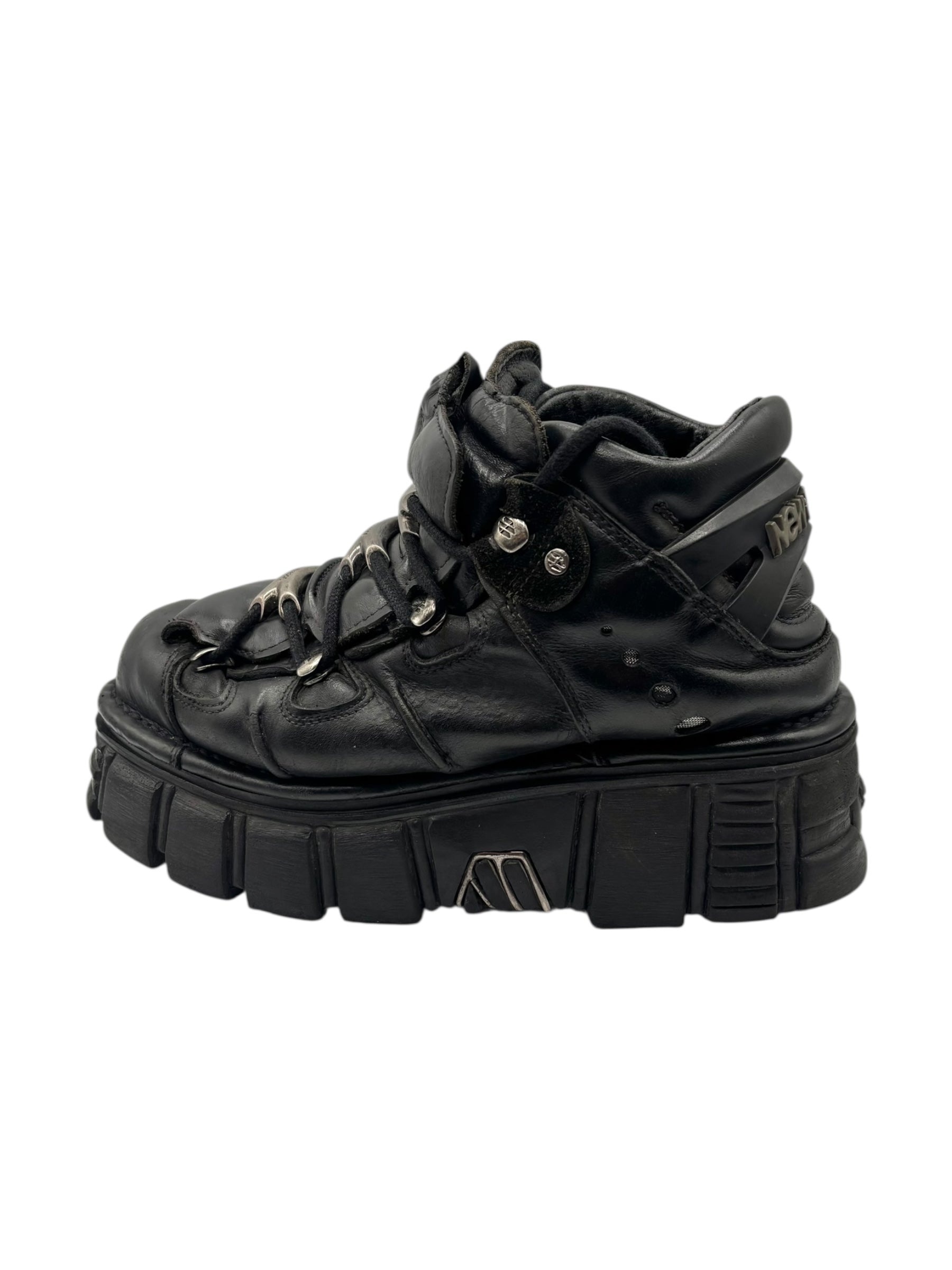 New Rock M106 platform boots size 40
