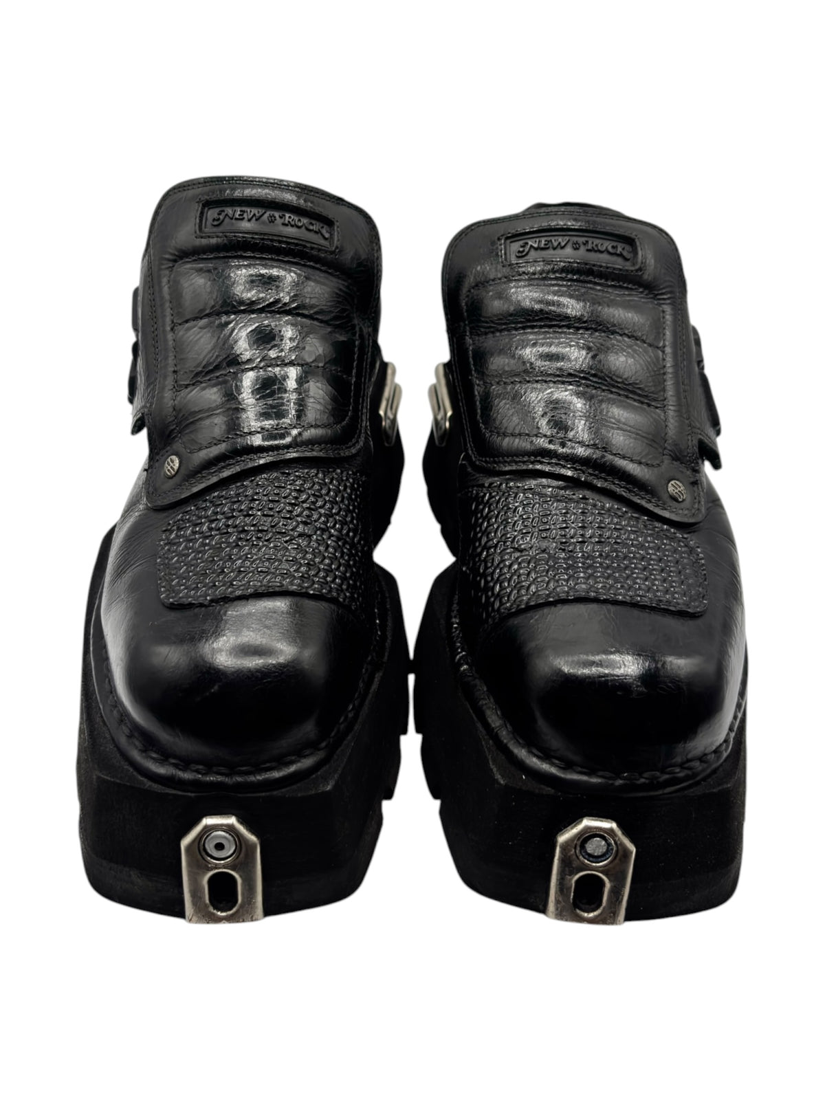 Vintage New Rock platform boots front view, black leather-look with toe cap and buckle details