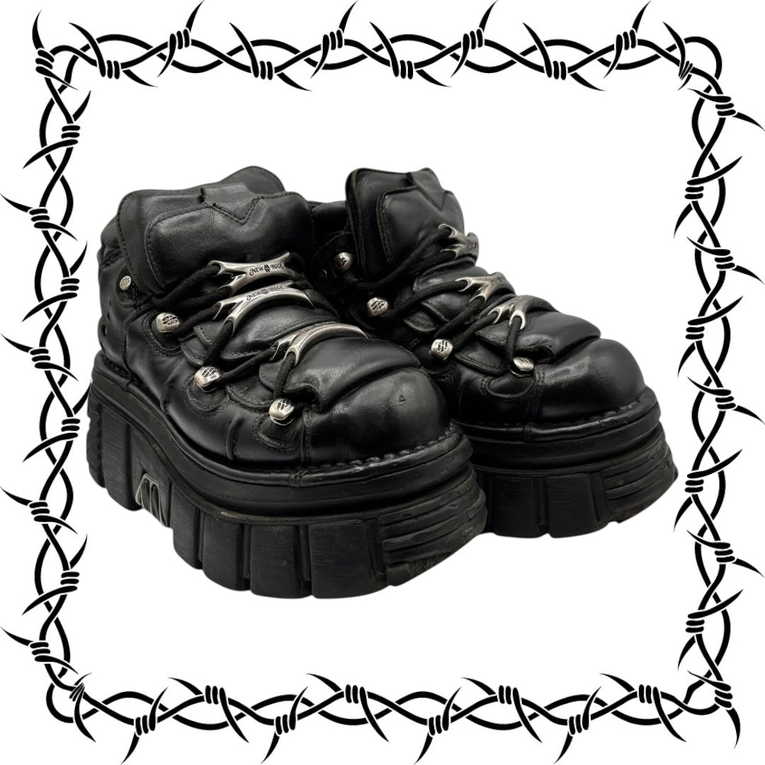 New Rock M106 platform boots size 36