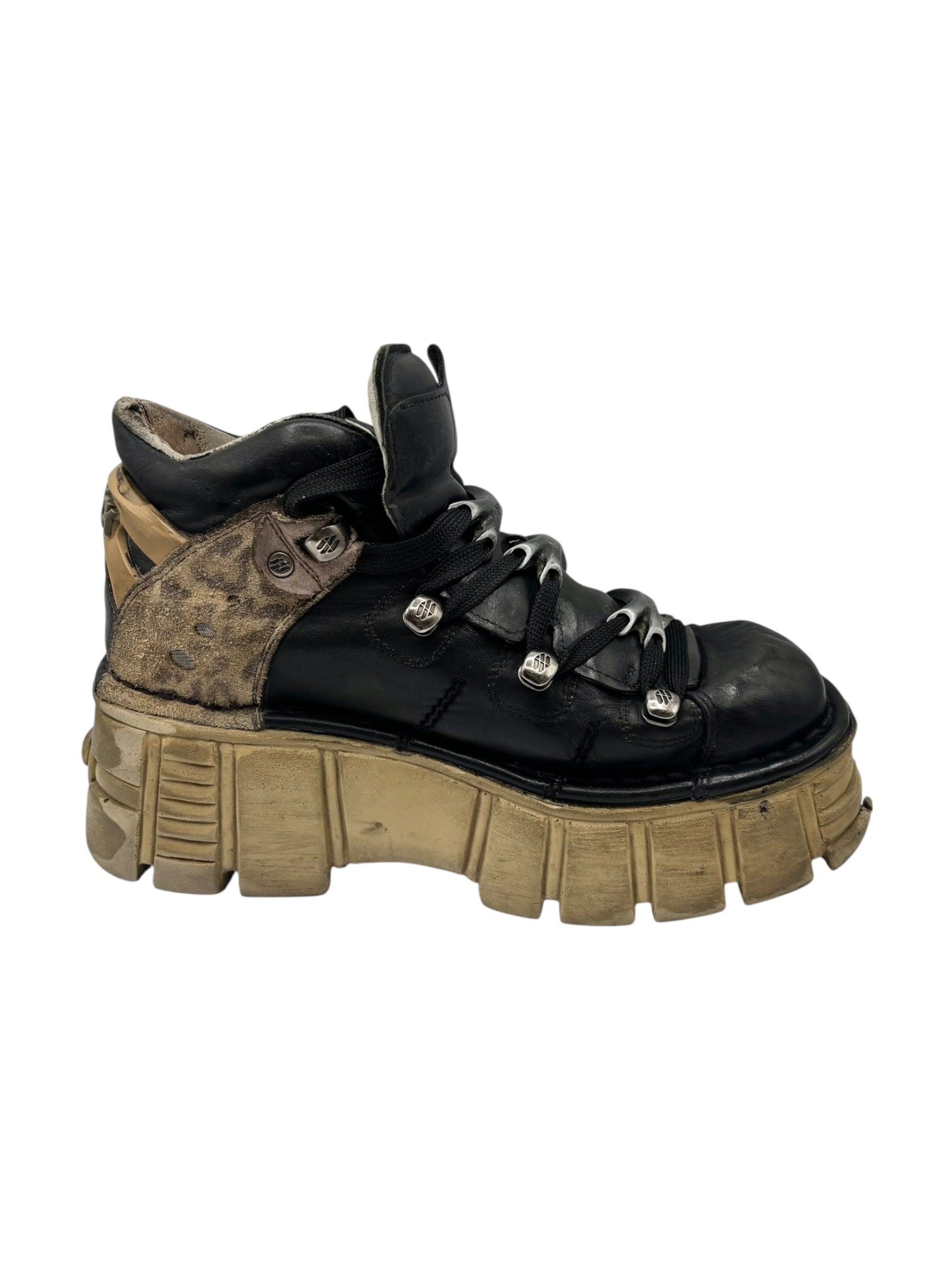 New Rock M-106 black/mustard platform boots size 38