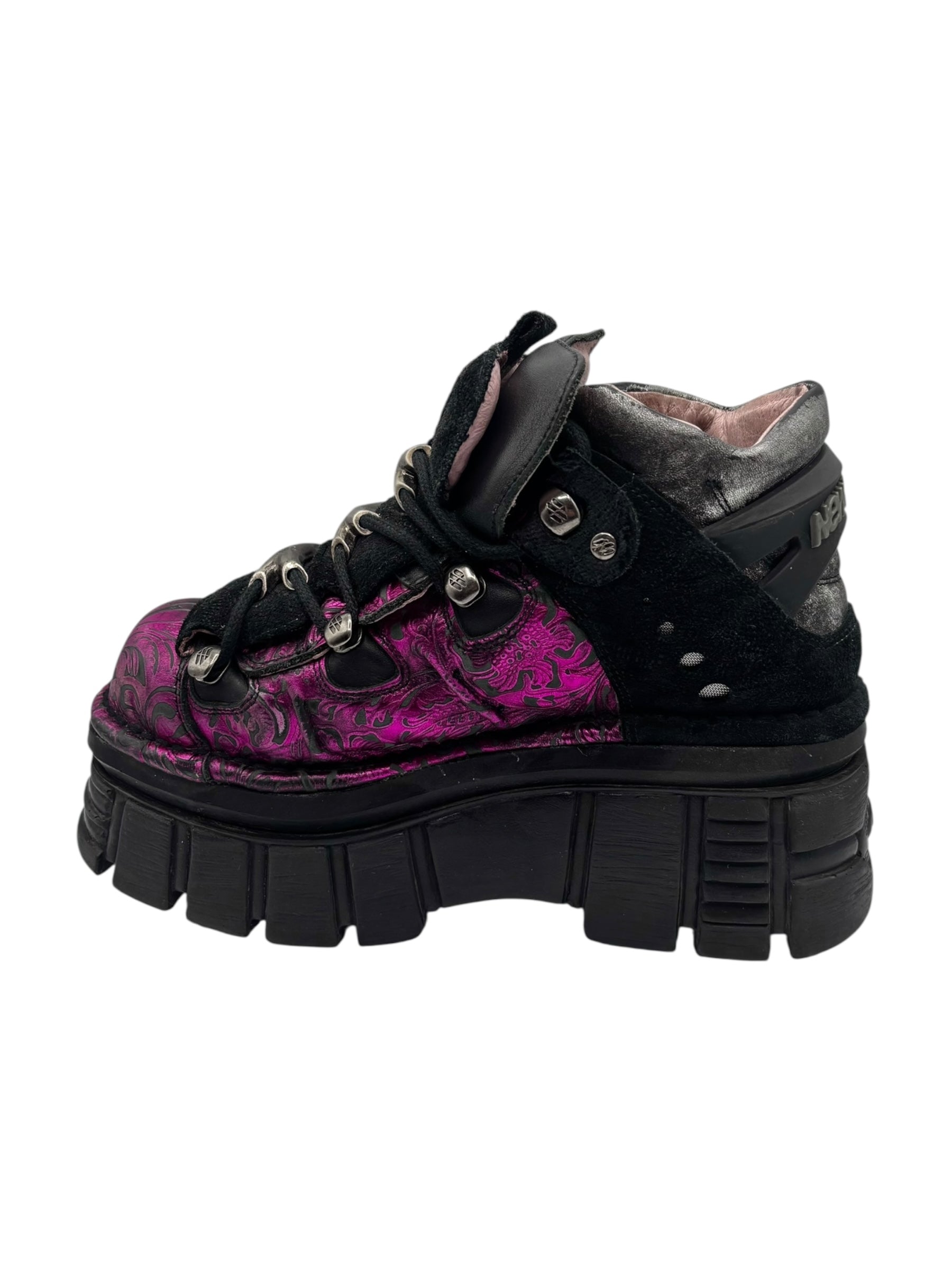 Rare vintage New Rock pink patterned M-106B platform boots size 39