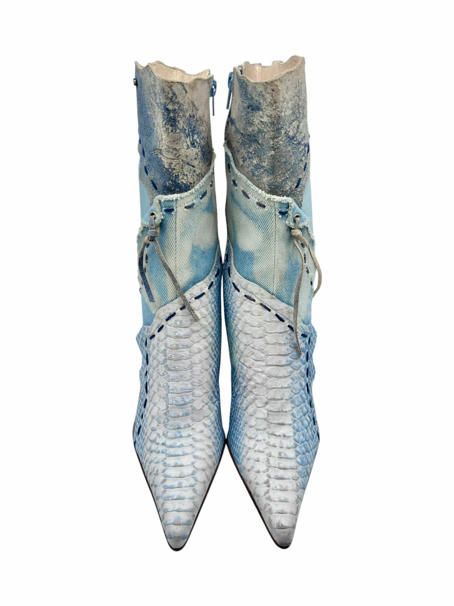 Beautiful vintage El Dantes light blue snake leather heels
