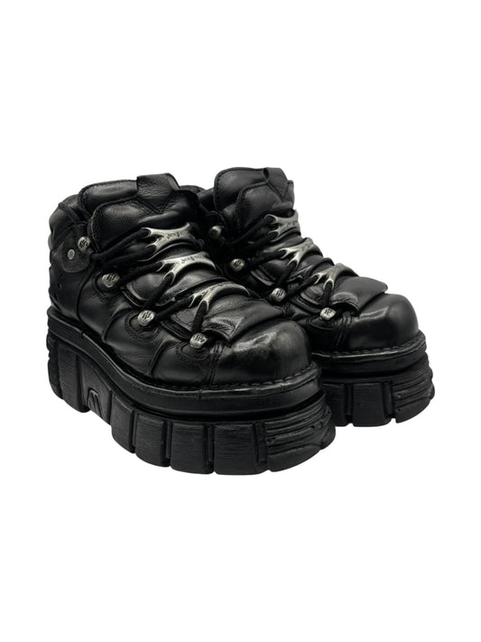 New Rock M-106 platform boots, front three-quarter view of black laced upper