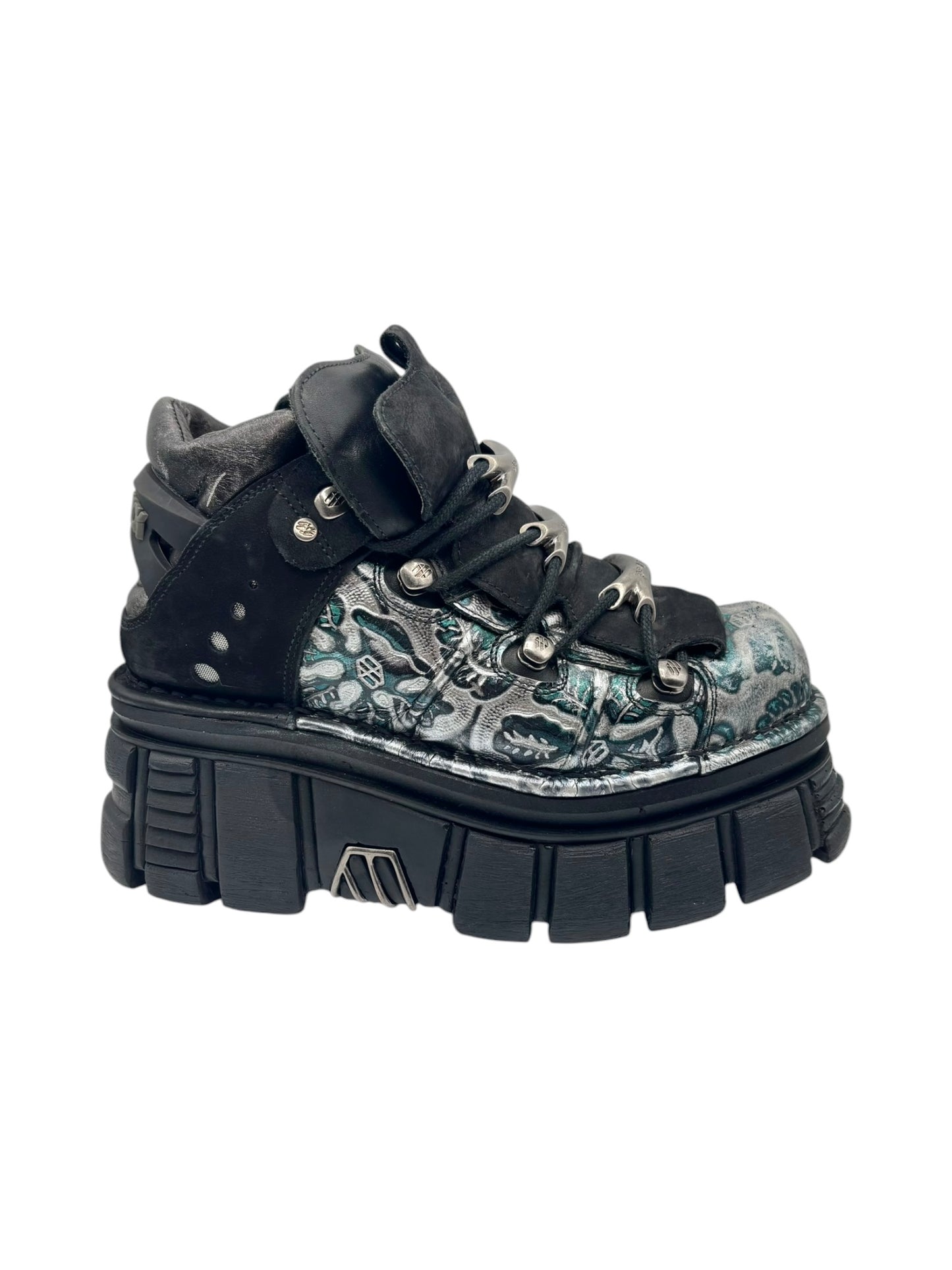Rare vintage New Rock patterned M106 platform boots size 39
