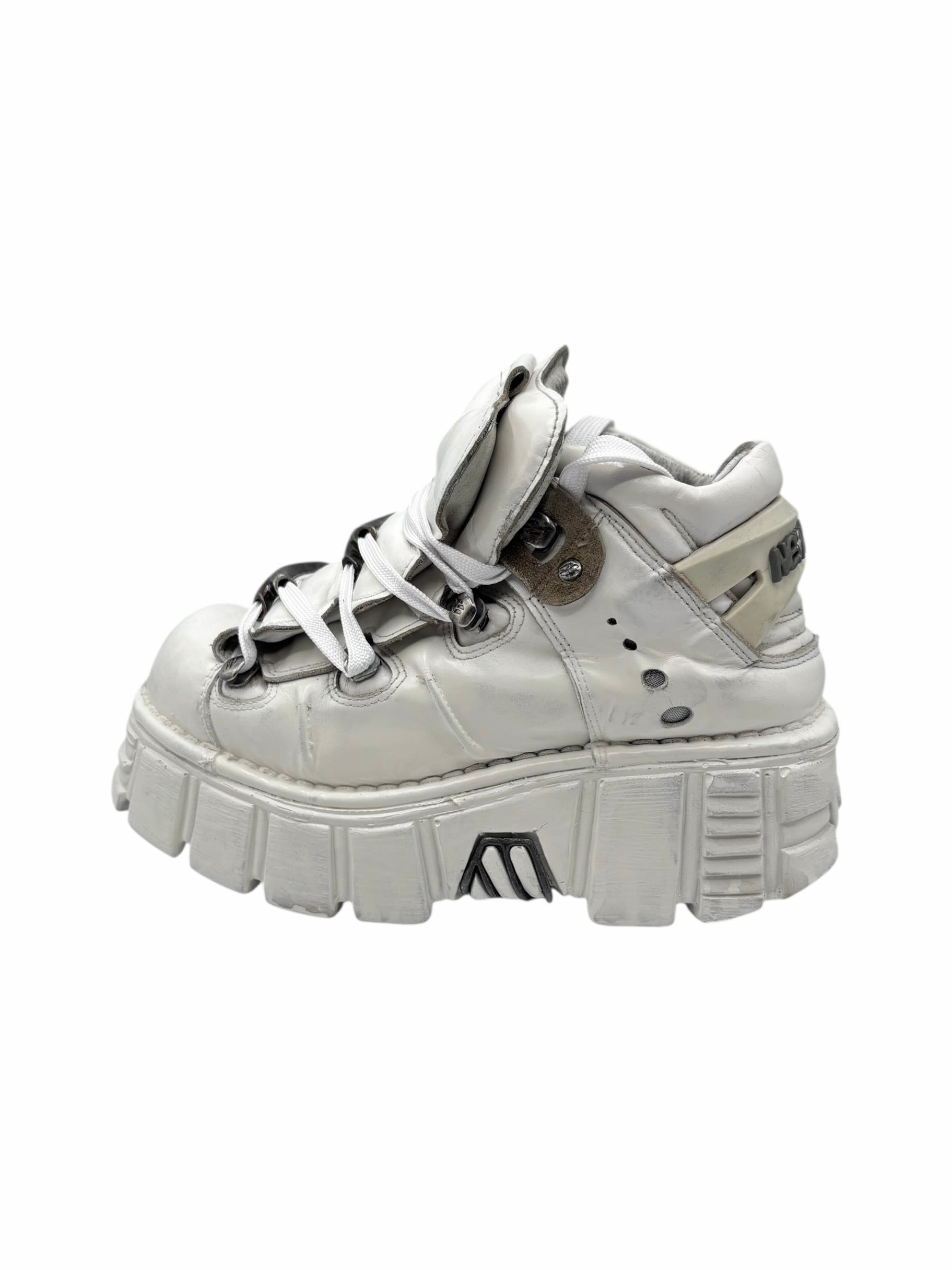 New Rock M-106 white platform boots size 38