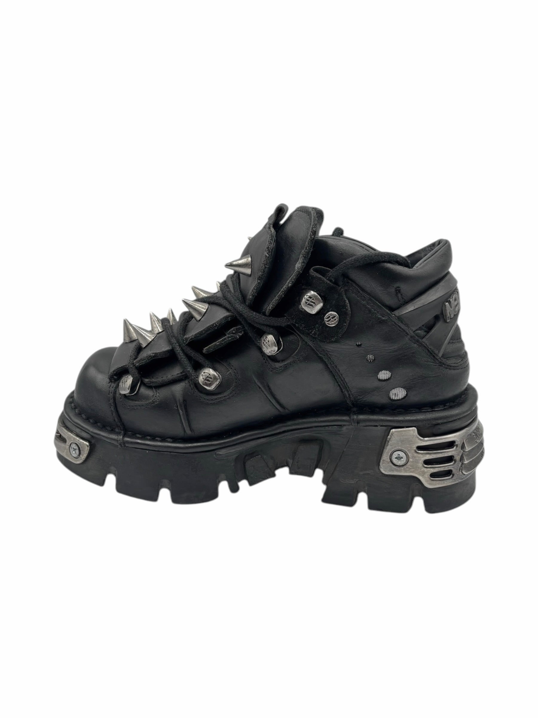 Vintage New Rock spiky platform boots size 37