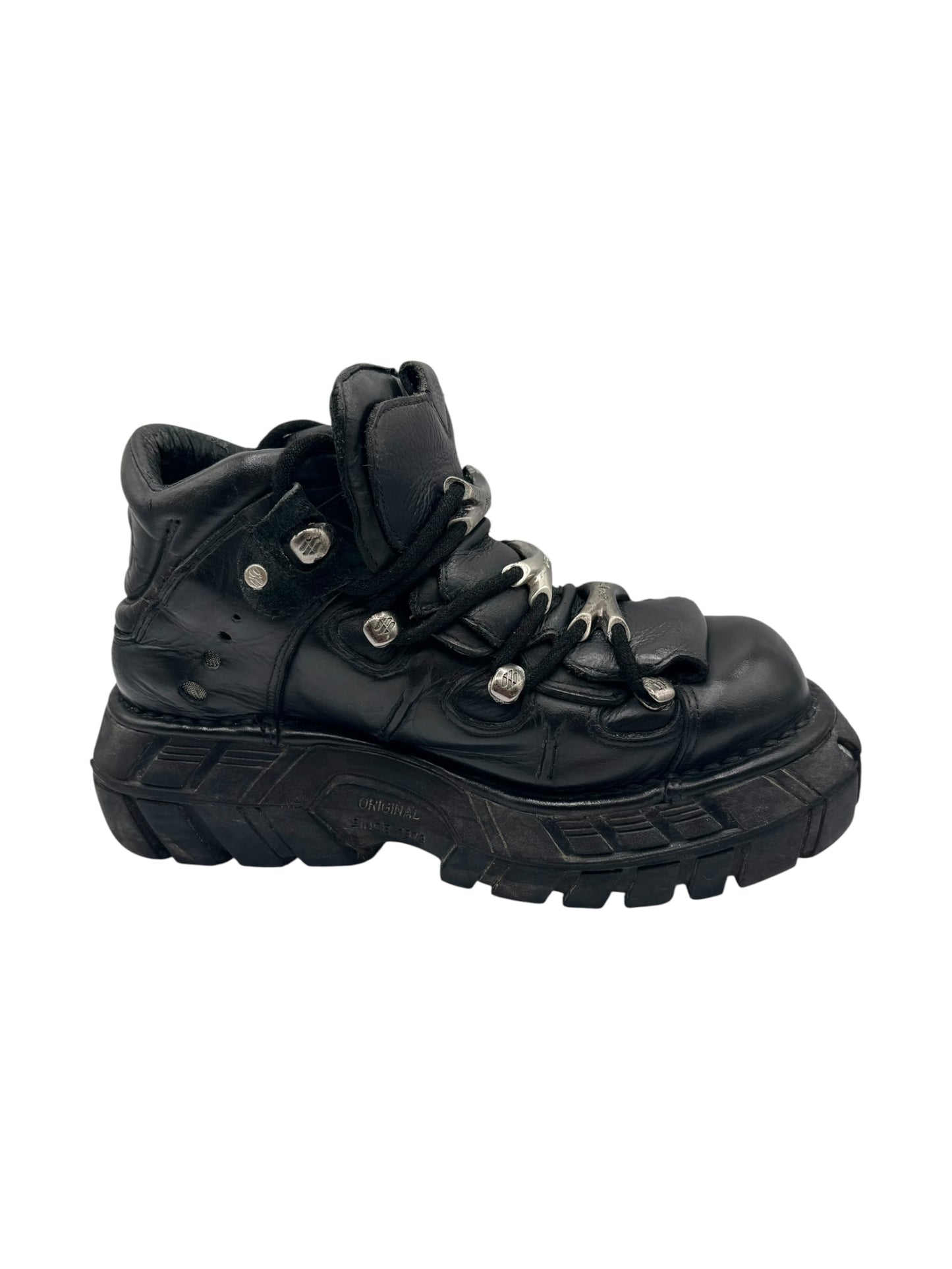 Vintage New Rock M-106 platform boots size 40
