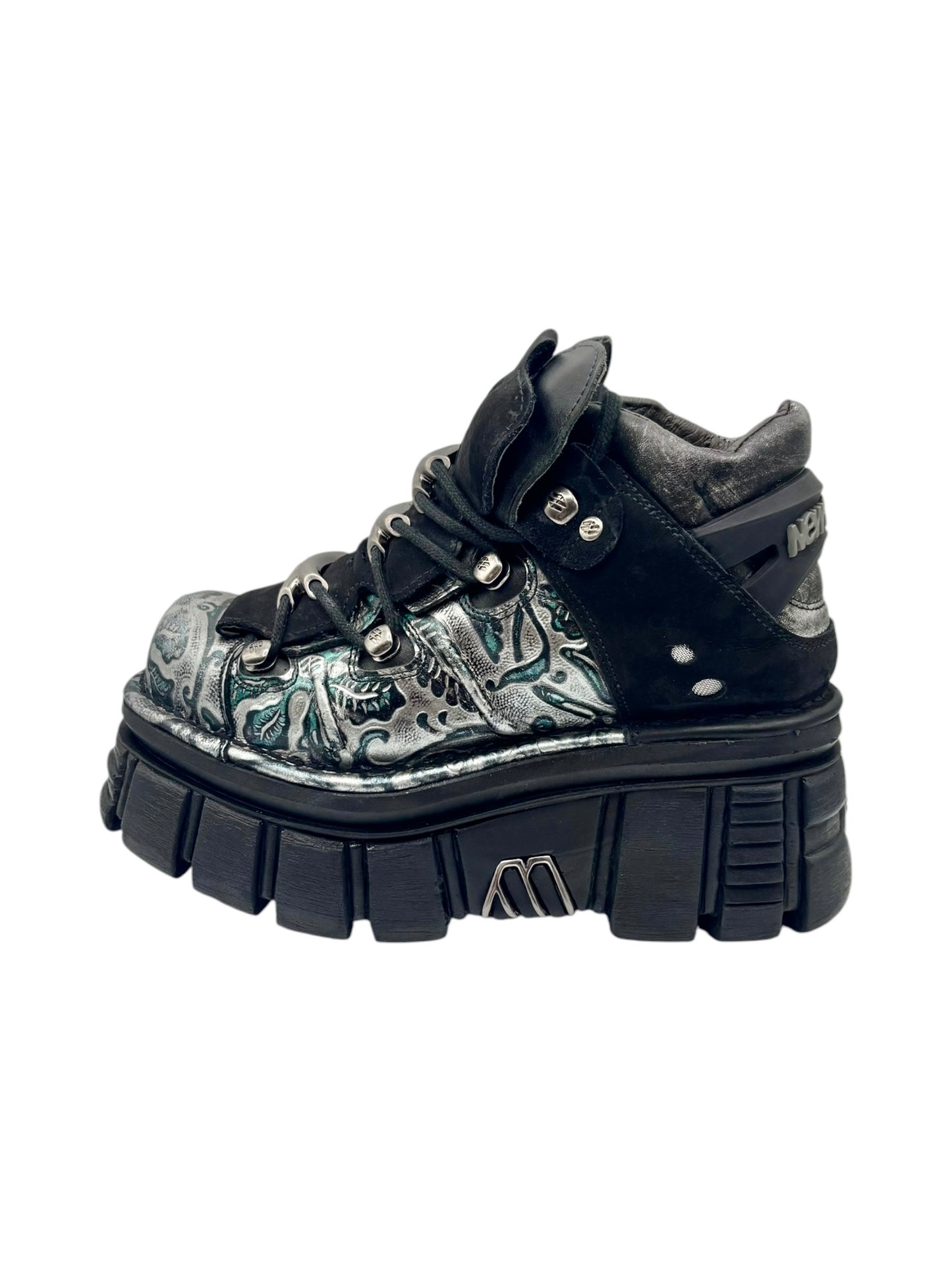 Rare vintage New Rock patterned M106 platform boots size 39