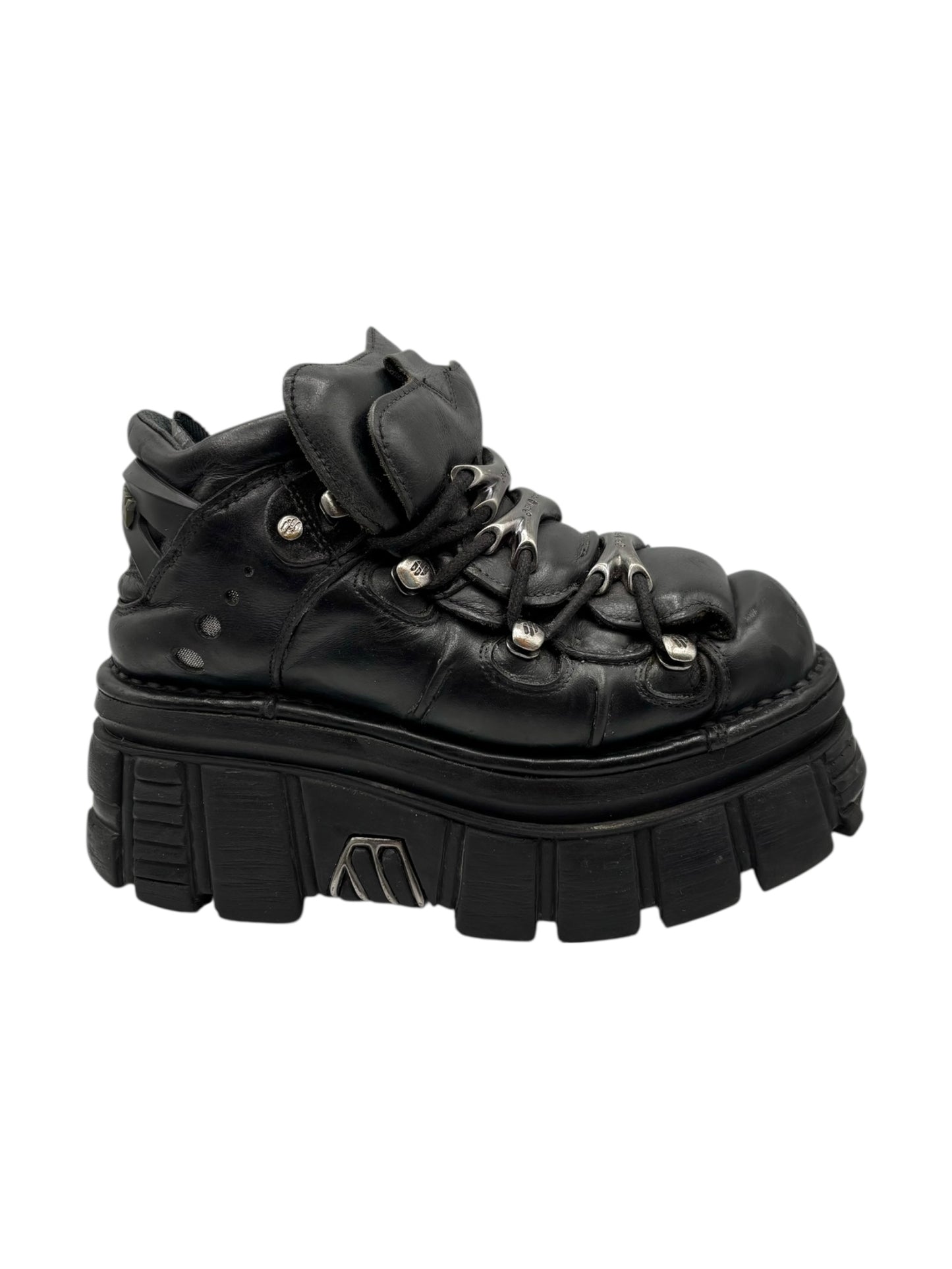 New Rock M106 platform boots size 36