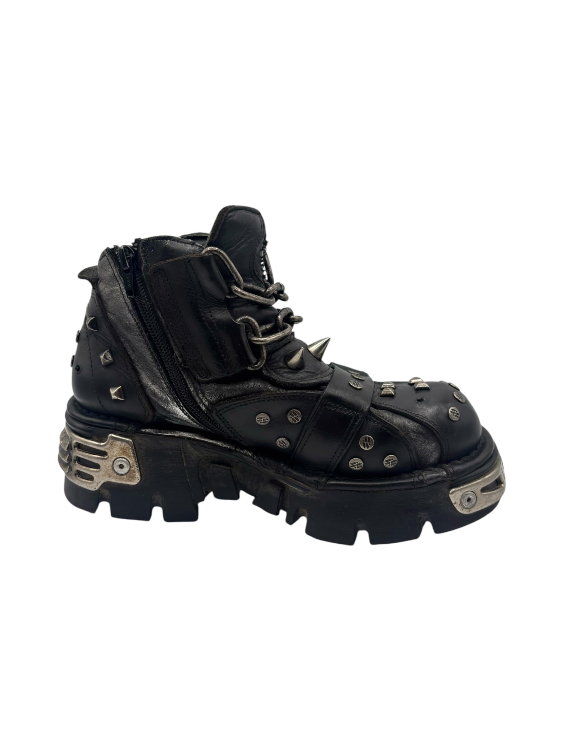 Vintage New Rock studded platform boots size 38