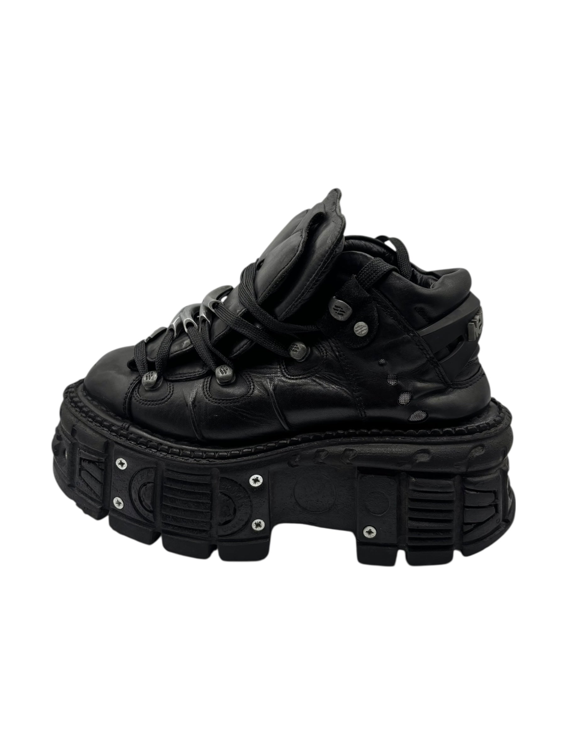 New Rock tank platform boots size 40