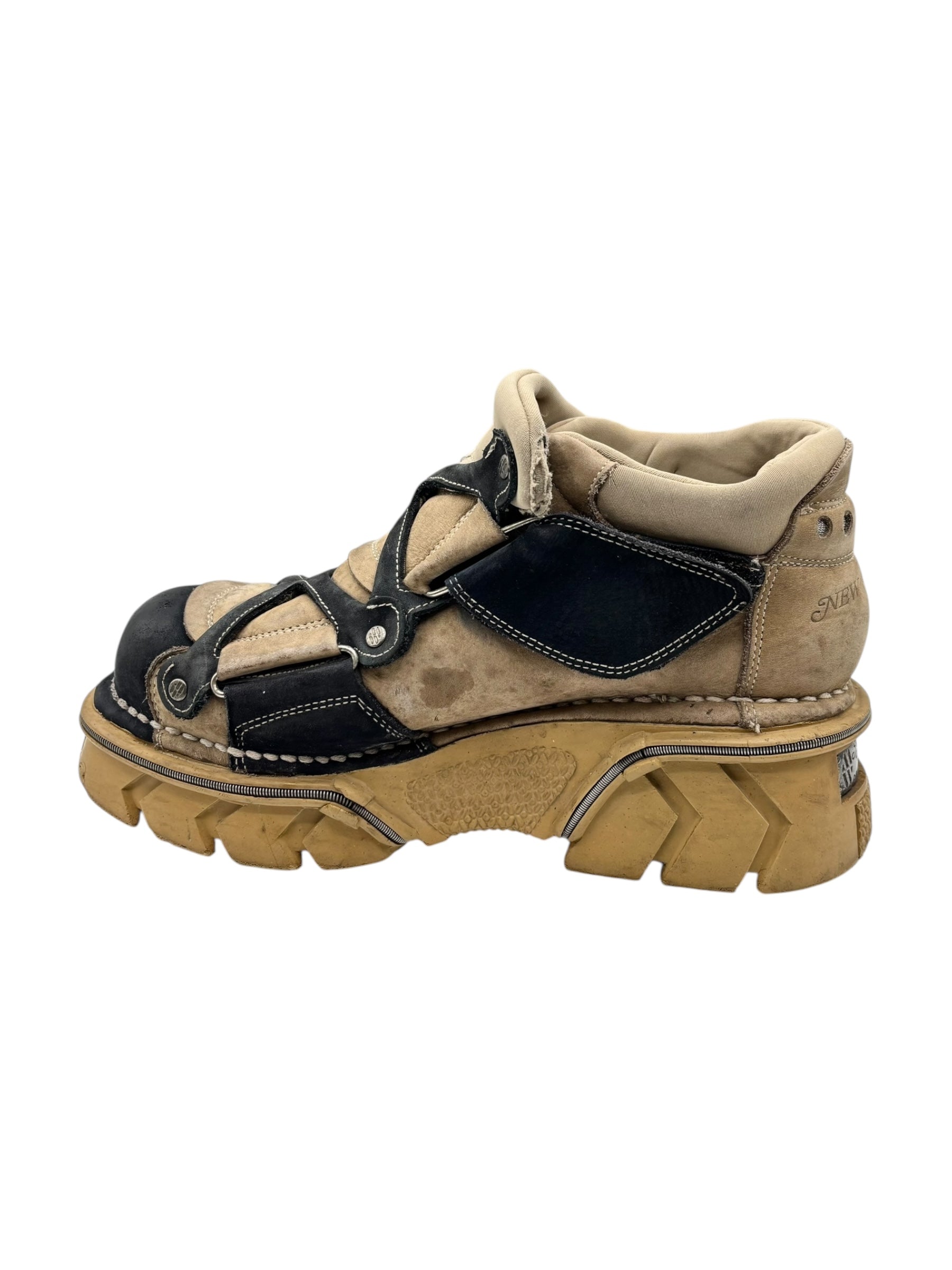 Vintage New Rock beige platform boots size 43