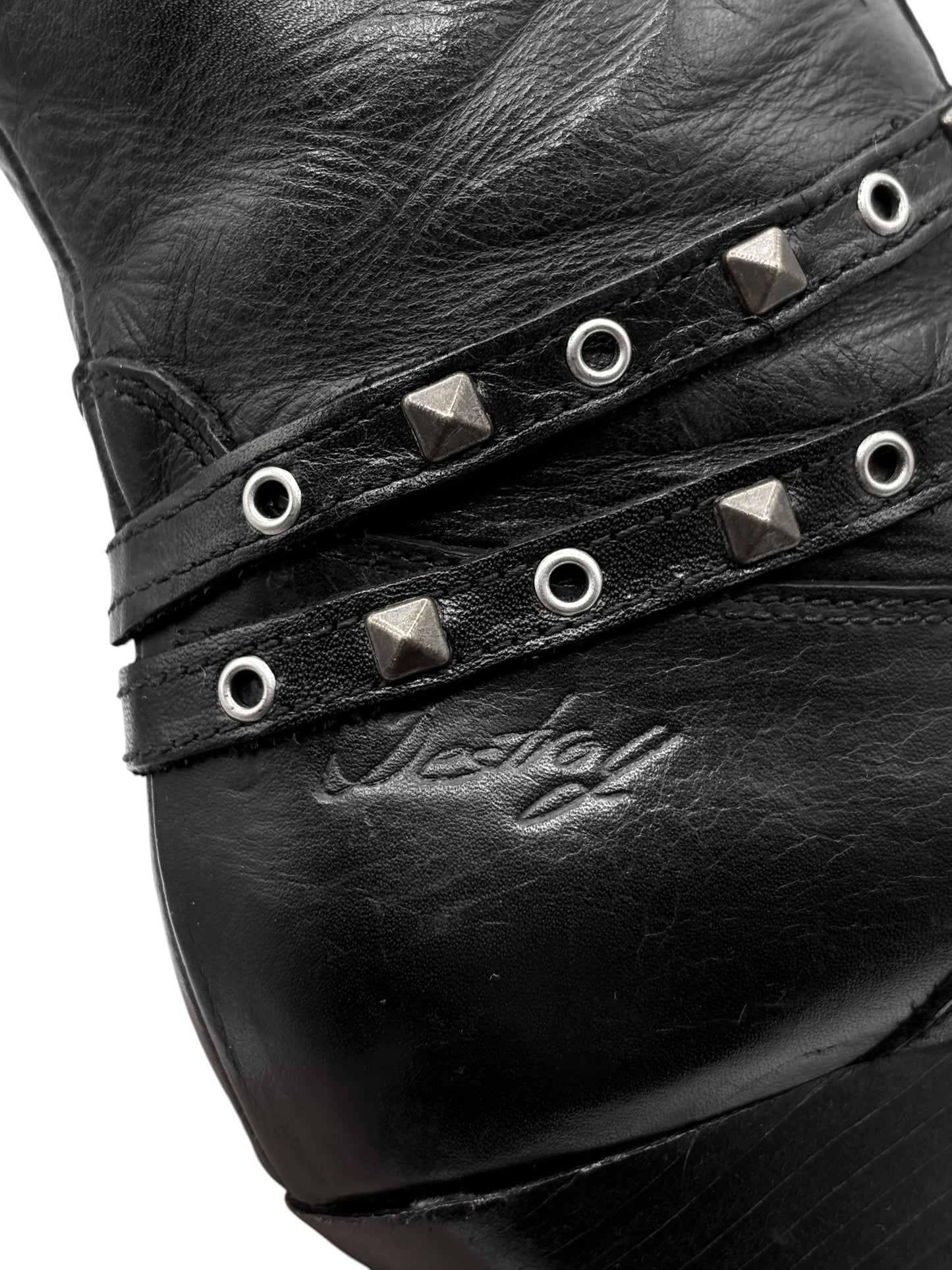 Vintage Destroy knee high pointy leather boots