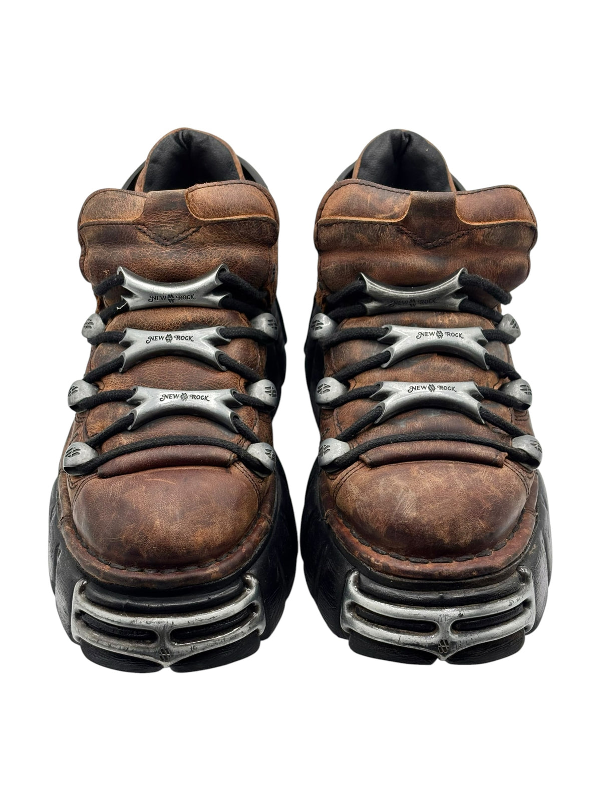 New Rock M-106-S1 brown platform boots, rear view with treaded back panels and laces