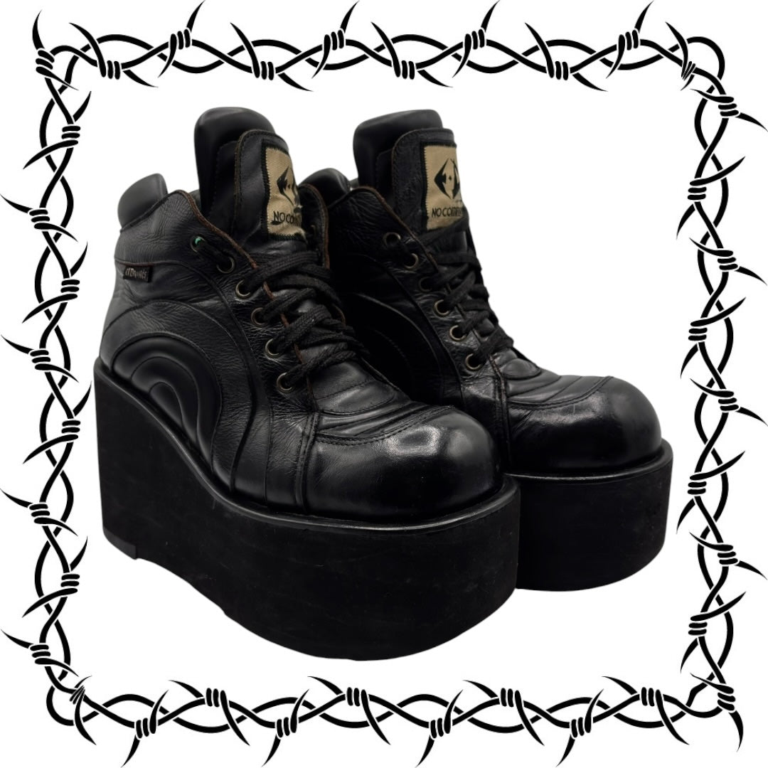Rare vintage 90s El Dantes leather ankle platform boots