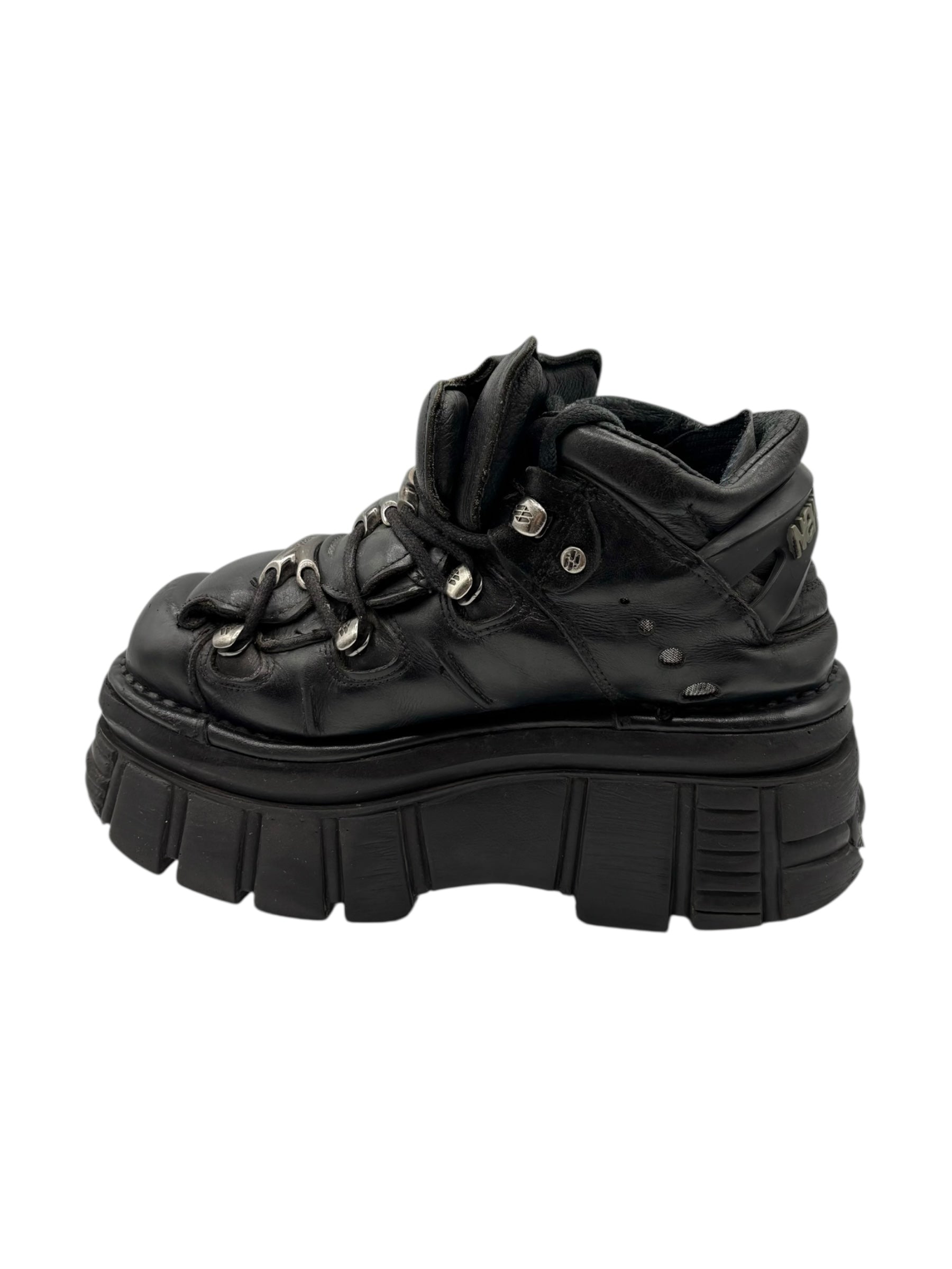 New Rock M106 platform boots size 36