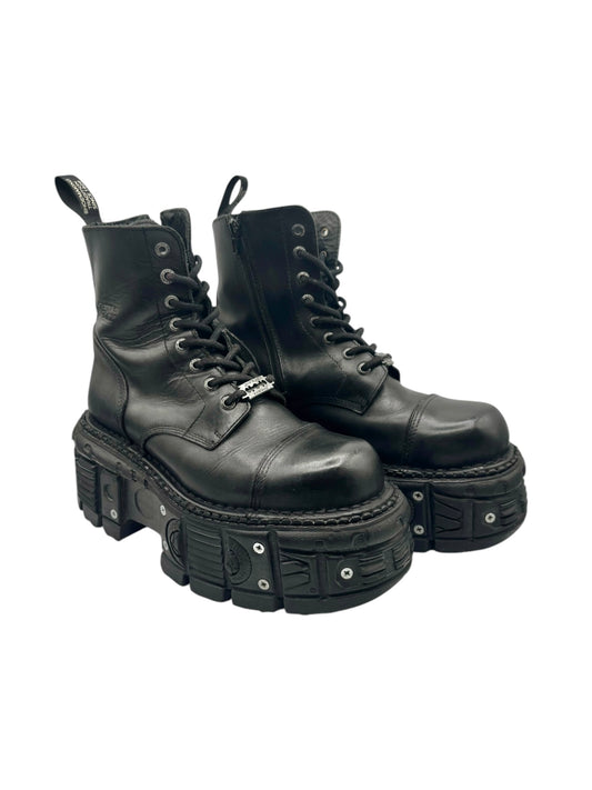 New Rock black techno platform boots, 3/4 view showing laces and heavy tread sole