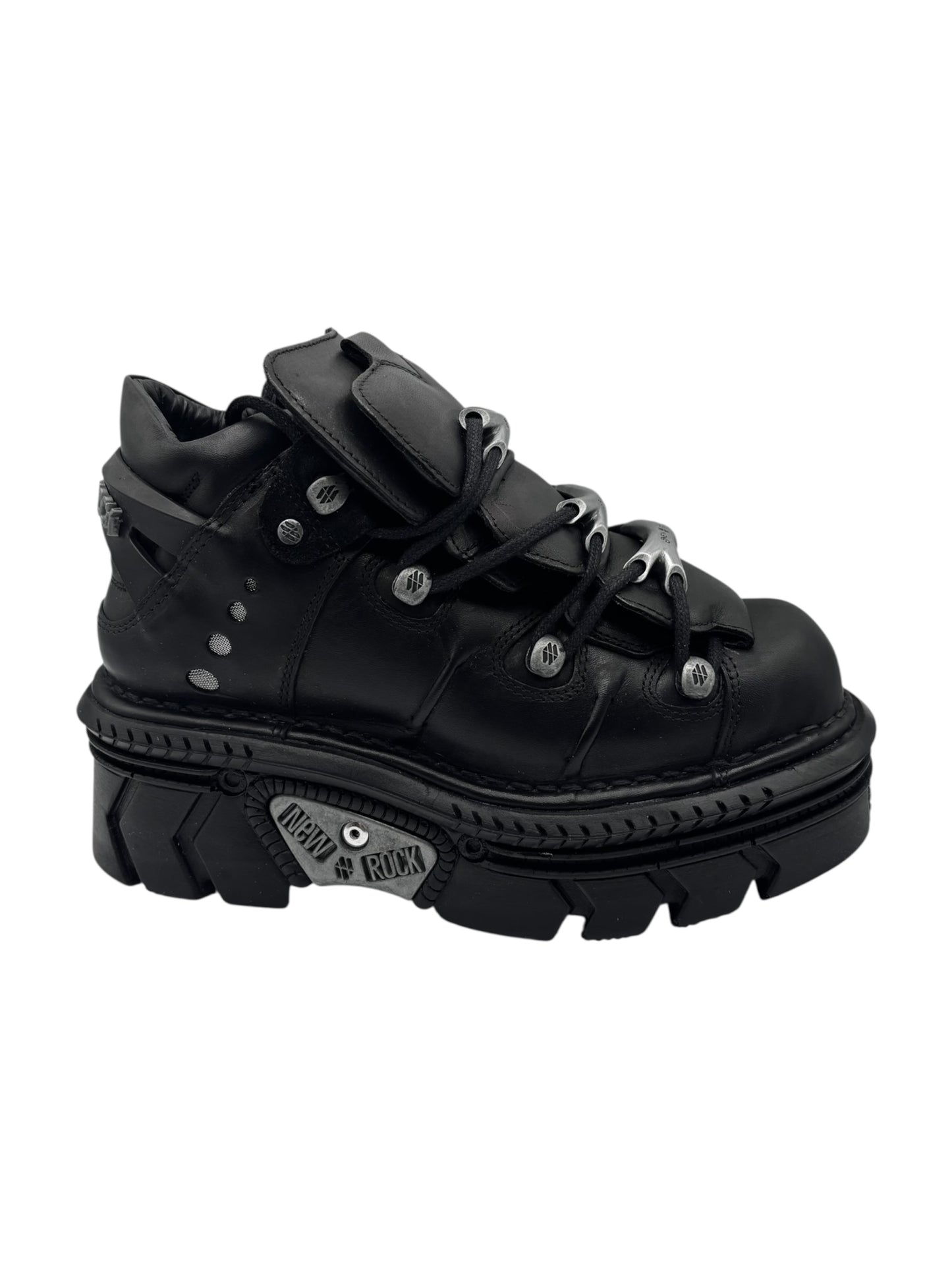 Vintage New Rock M-106-R17 platform boots size 39
