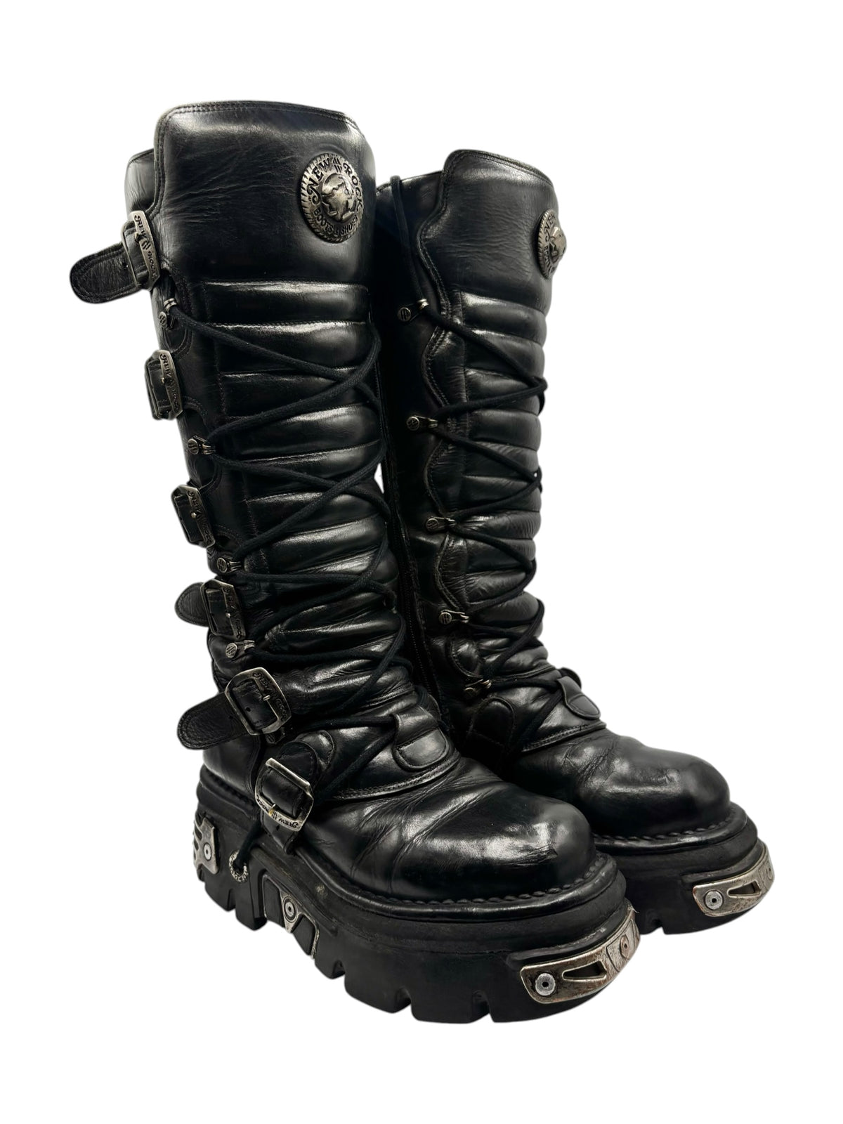 Vintage knee-high reactor boots, black leather with lace-up and side buckles, chunky sole