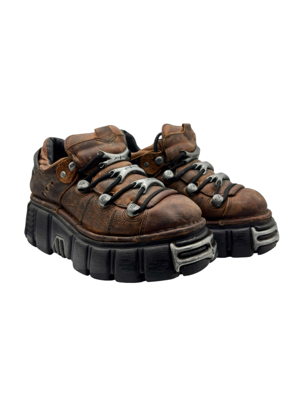 New Rock M-106-S1 brown platform boots, 3/4 view with thick black lug sole