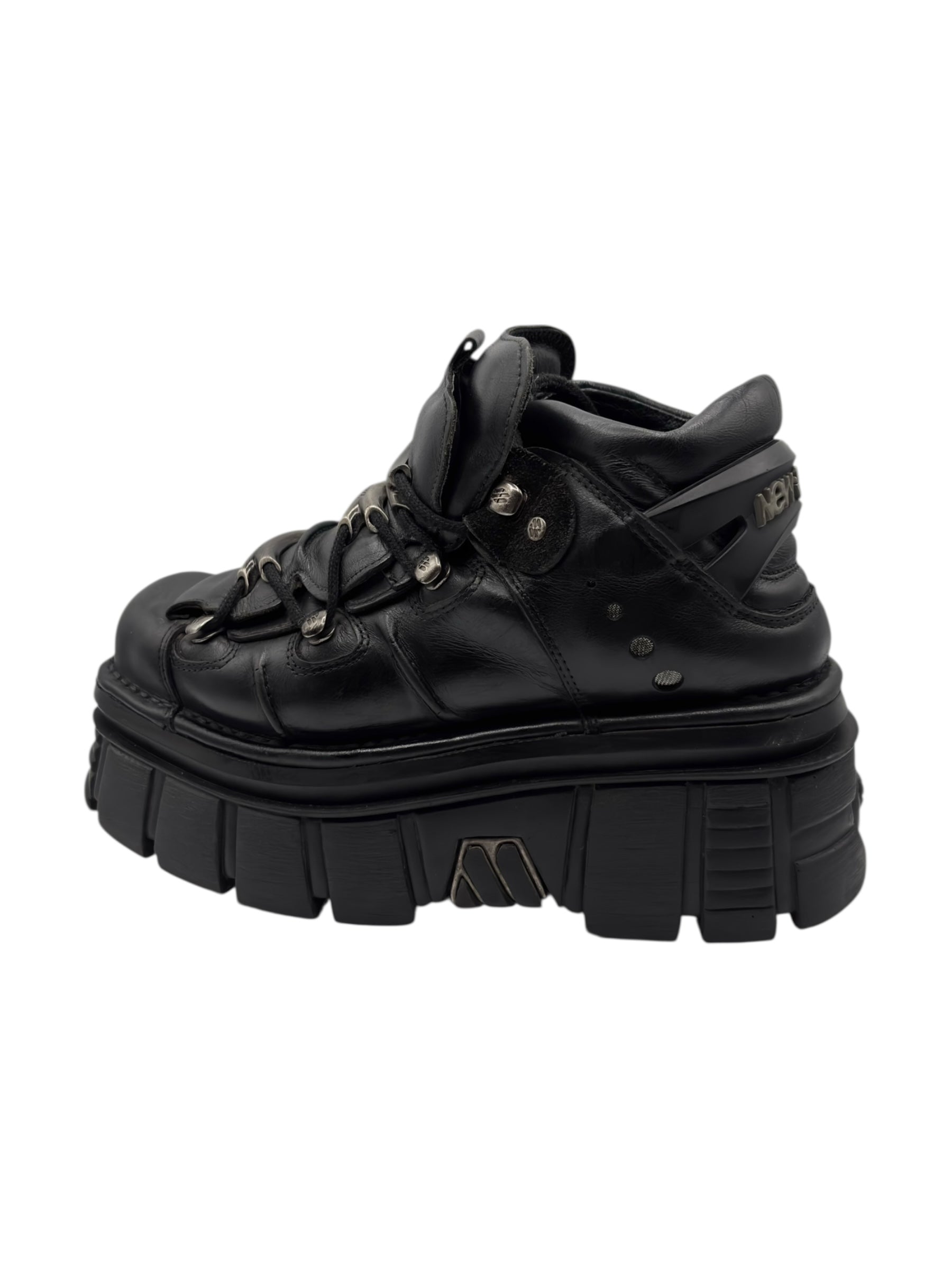 Vintage New Rock M-106 platform boots size 41