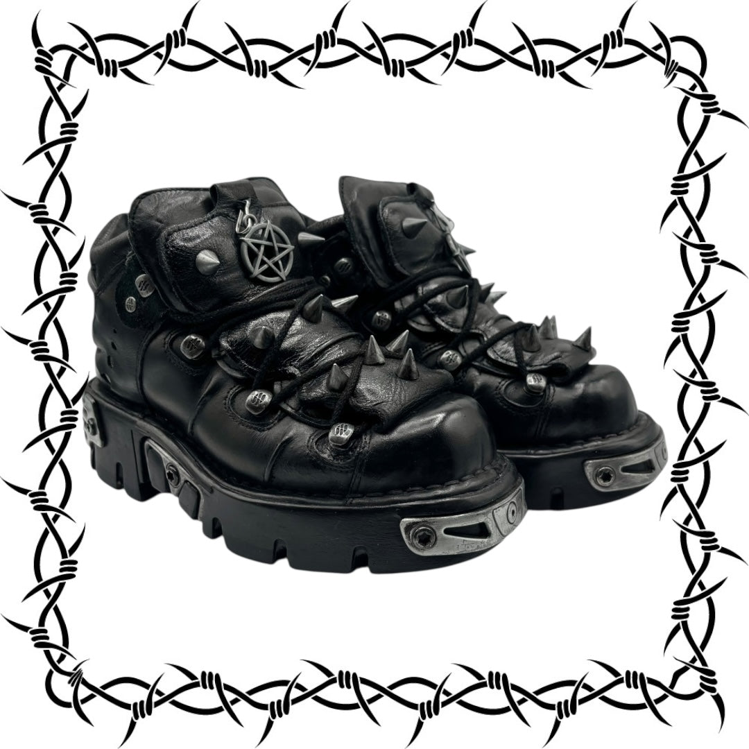 New Rock M106 spiky platform boots size 38