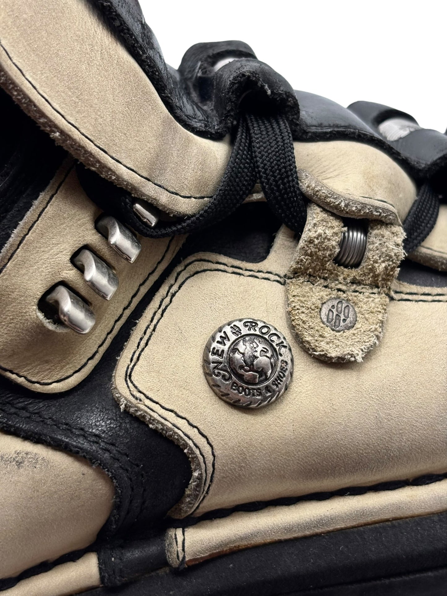 Vintage New Rock beige platform boots