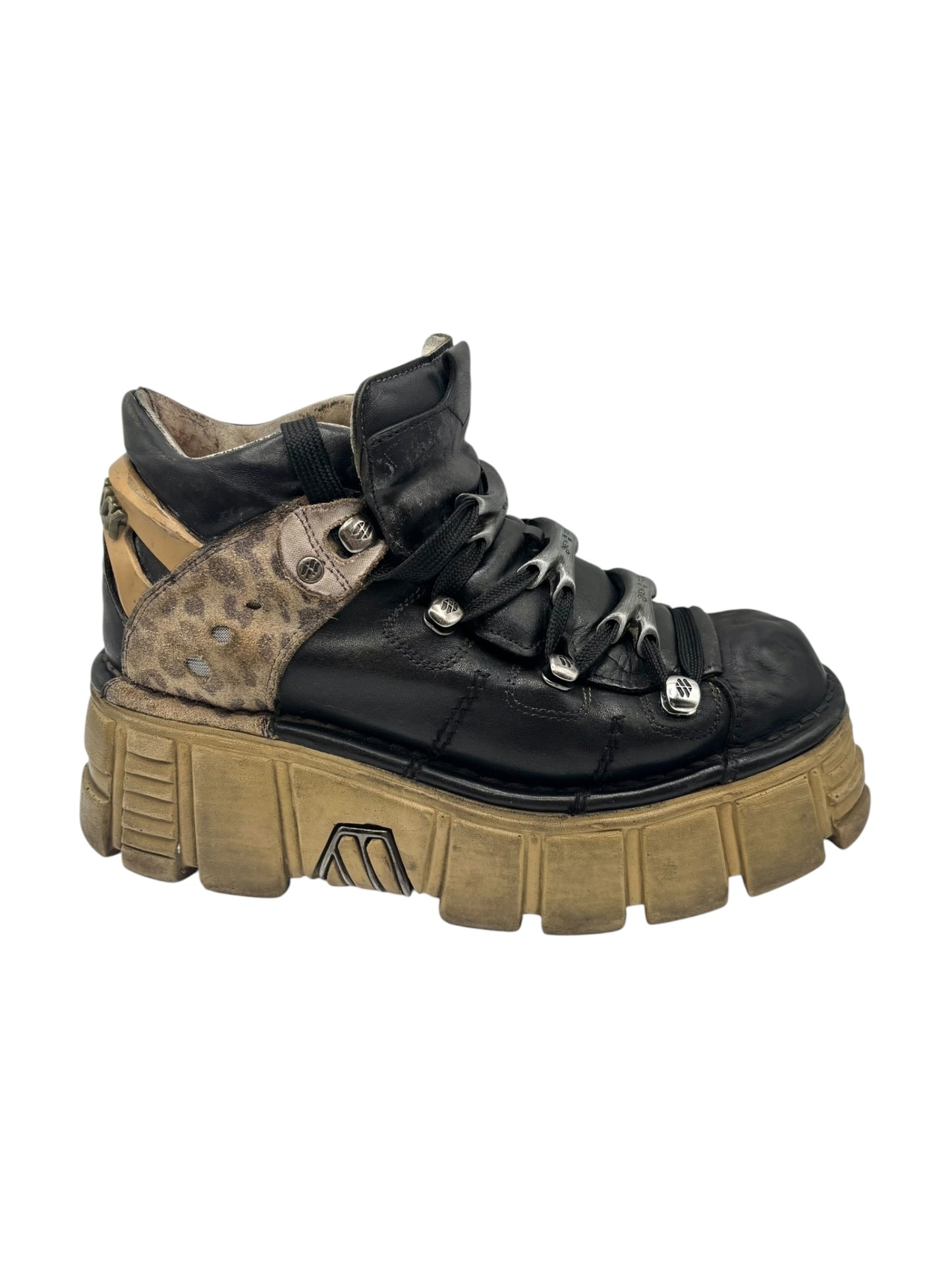 New Rock M-106 black/mustard platform boots size 38