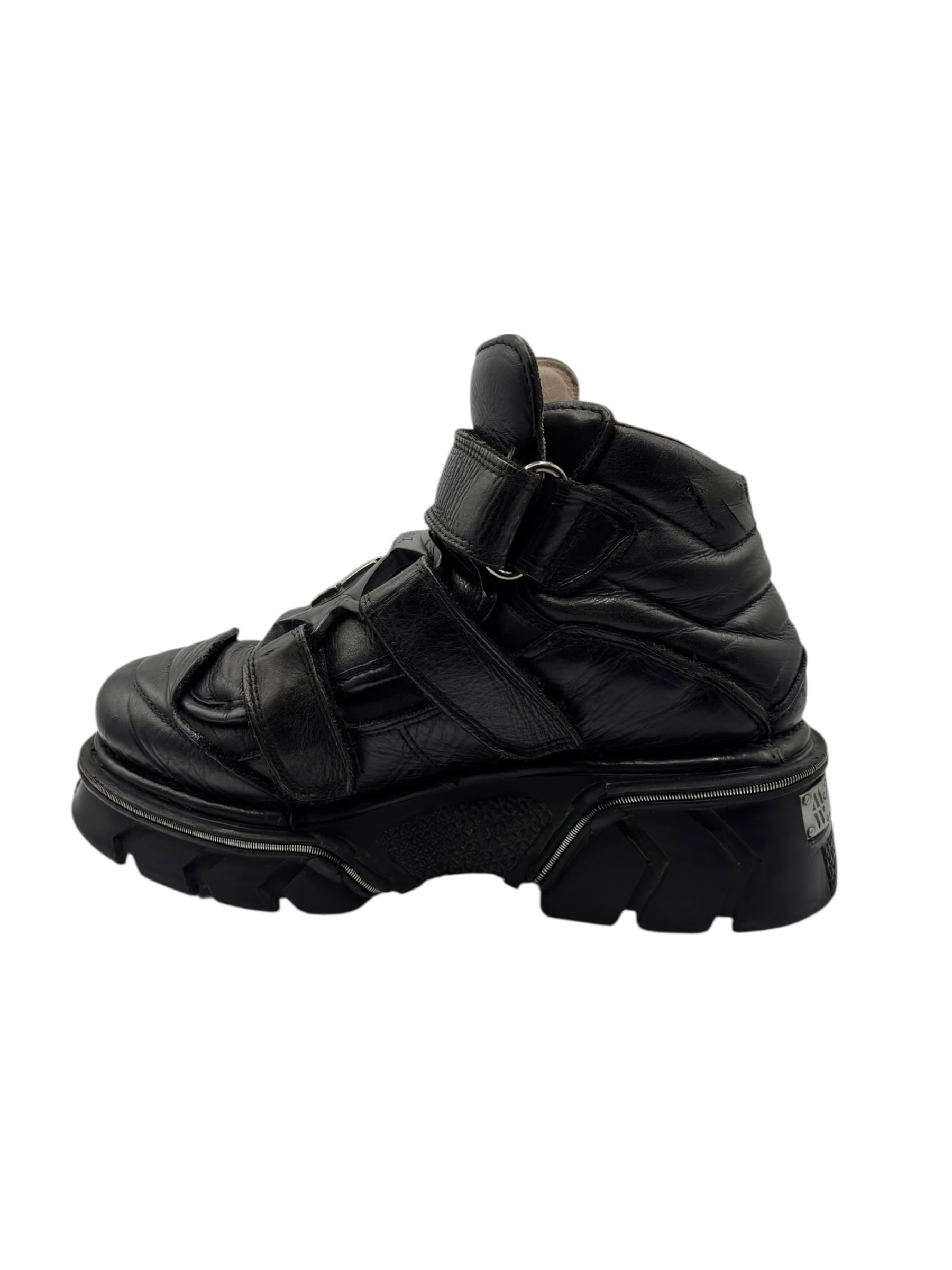 Vintage New Rock M-285 black platform boots size 42